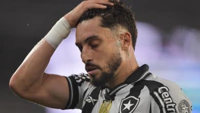 Come&ccedil;ou em abril, terminou em setembro: Botafogo cai na Copa do Brasil em reflexo de planos ruins