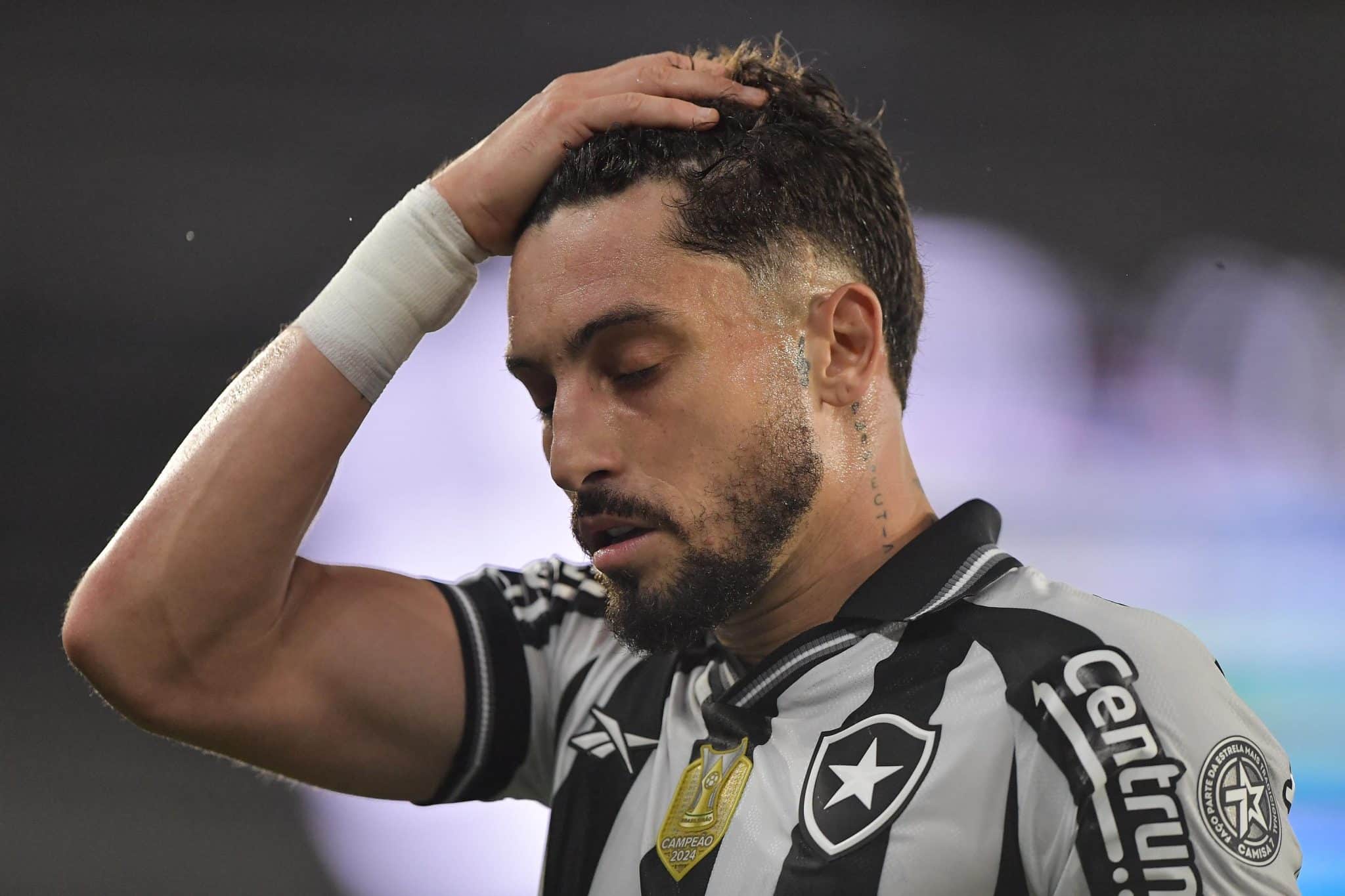 Come&ccedil;ou em abril, terminou em setembro: Botafogo cai na Copa do Brasil em reflexo de planos ruins