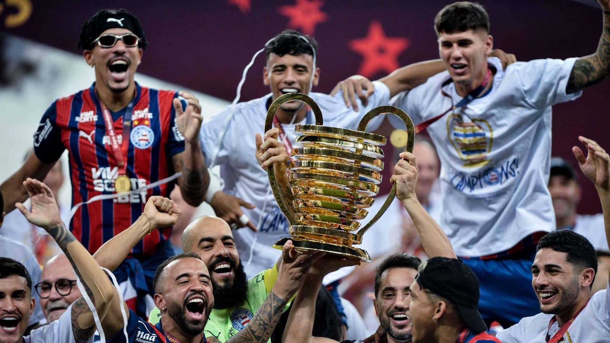 Com hat-trick de Pivete de A&ccedil;o, Bahia &eacute; campe&atilde;o da Copa do Nordeste com brilho de Ceni