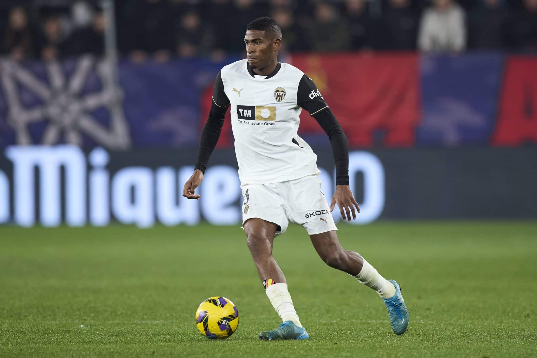 Cristhian Mosquera pelo Valencia (Foto: Imago)