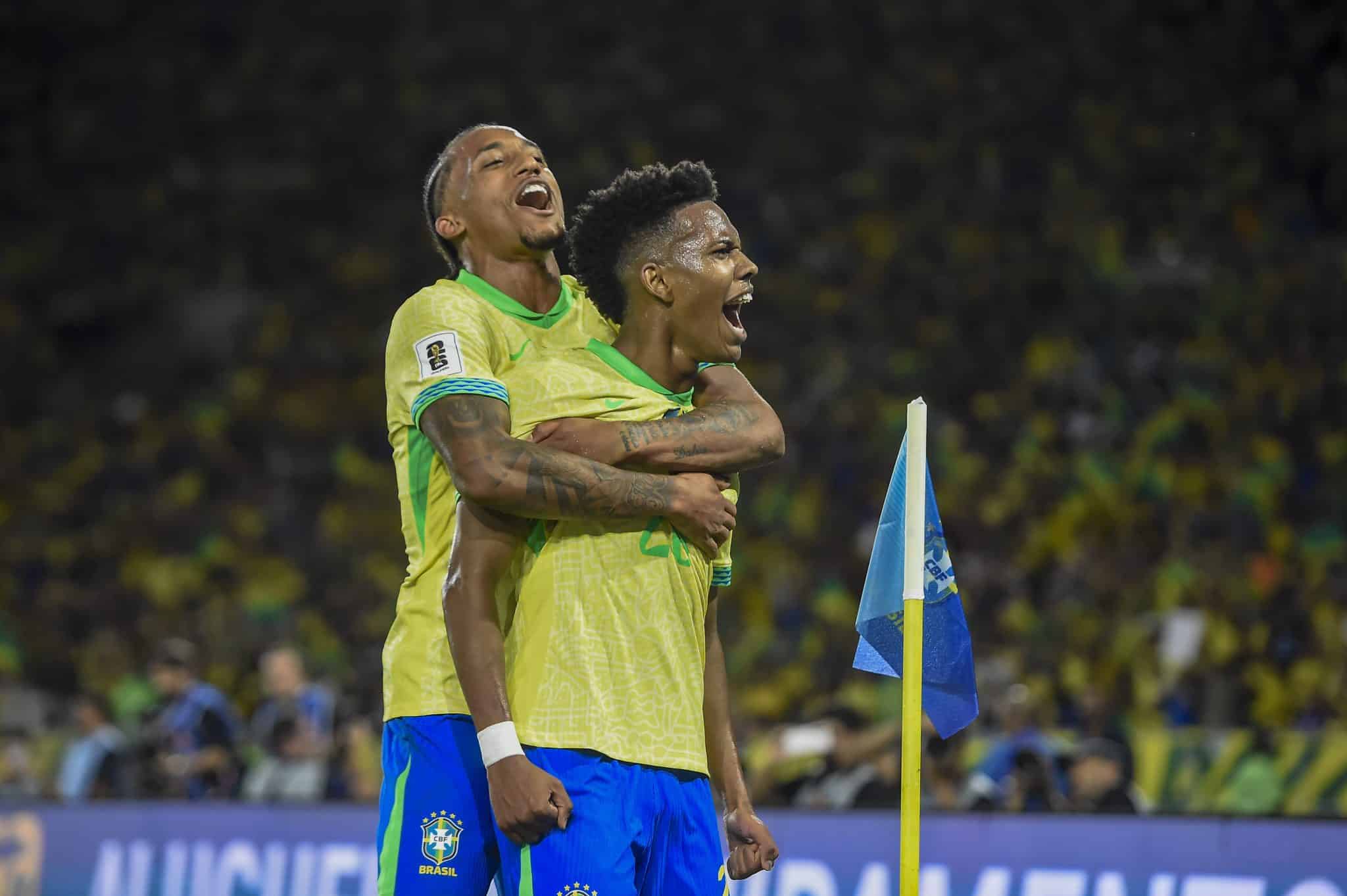 Est&ecirc;v&atilde;o revela o que faz de diferente no Chelsea para brigar por vaga na Sele&ccedil;&atilde;o