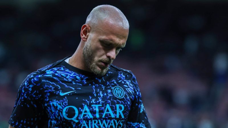 ‘Quando se é substituído sempre, é difícil evoluir’: Dimarco manda indireta na Internazionale