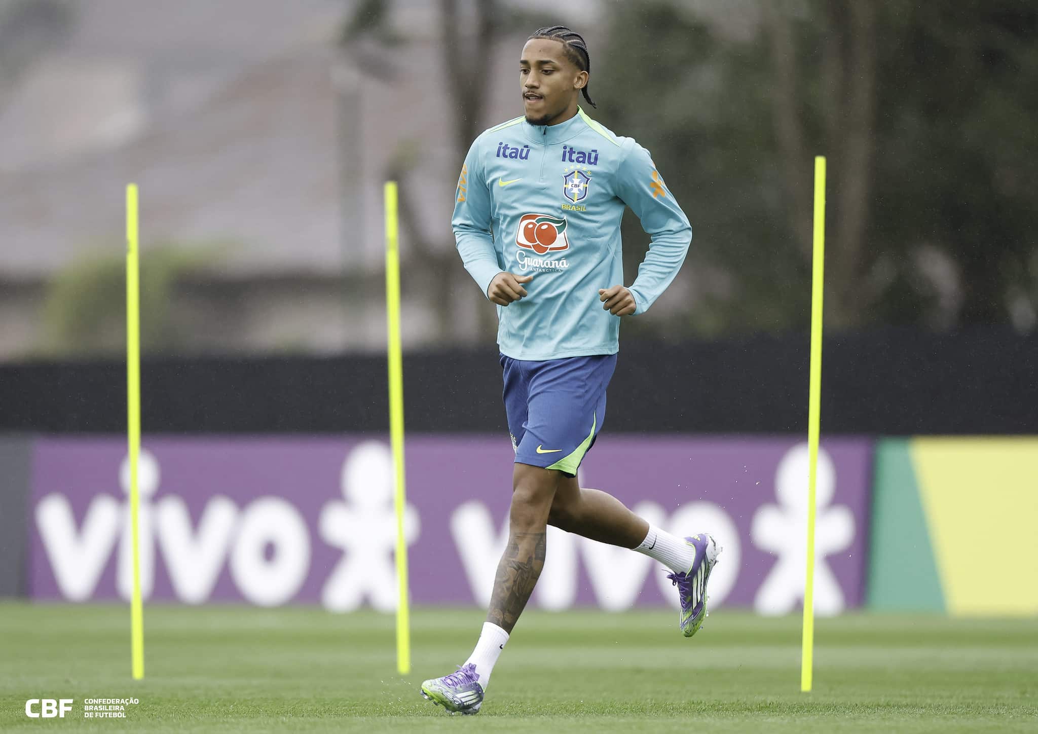 João Pedro, em treino pela Seleção