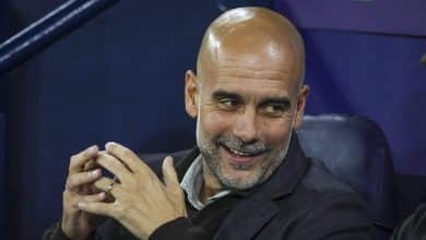 &lsquo;Completamente diferente&rsquo;: Guardiola ironiza Arsenal e Liverpool para defender o City