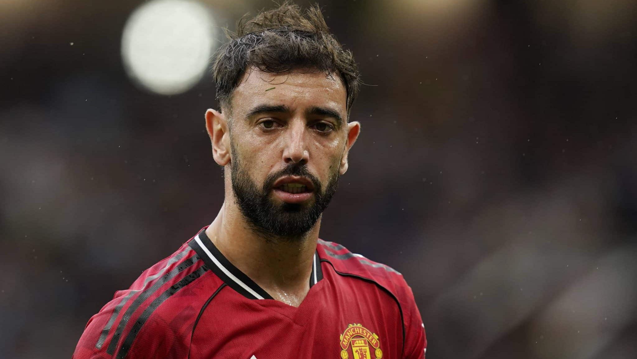 Bruno Fernandes recusou 3 propostas milion&aacute;rias para seguir no Manchester United