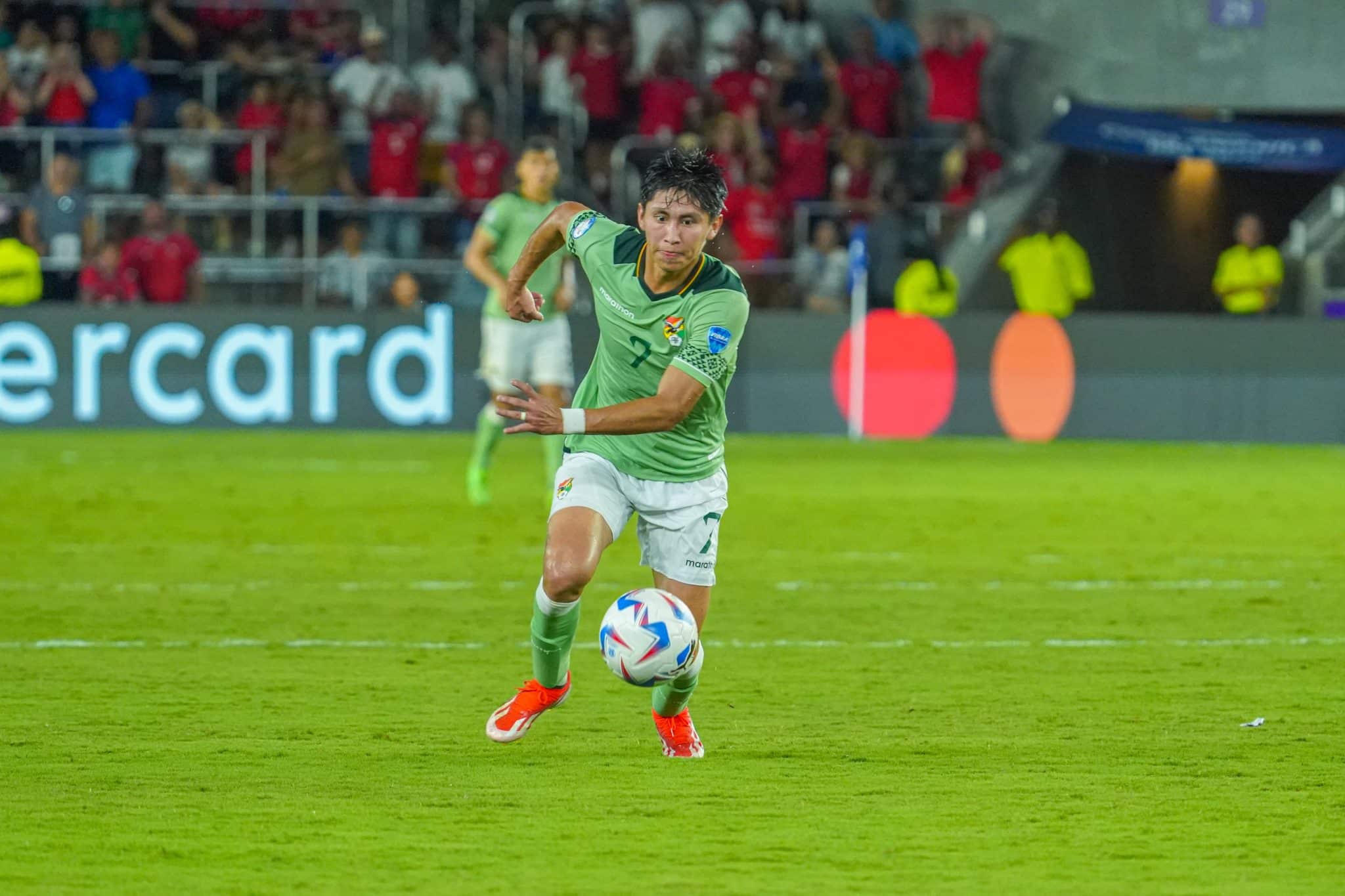 Miguelito fez o gol que mant&eacute;m o sonho da Bol&iacute;via vivo