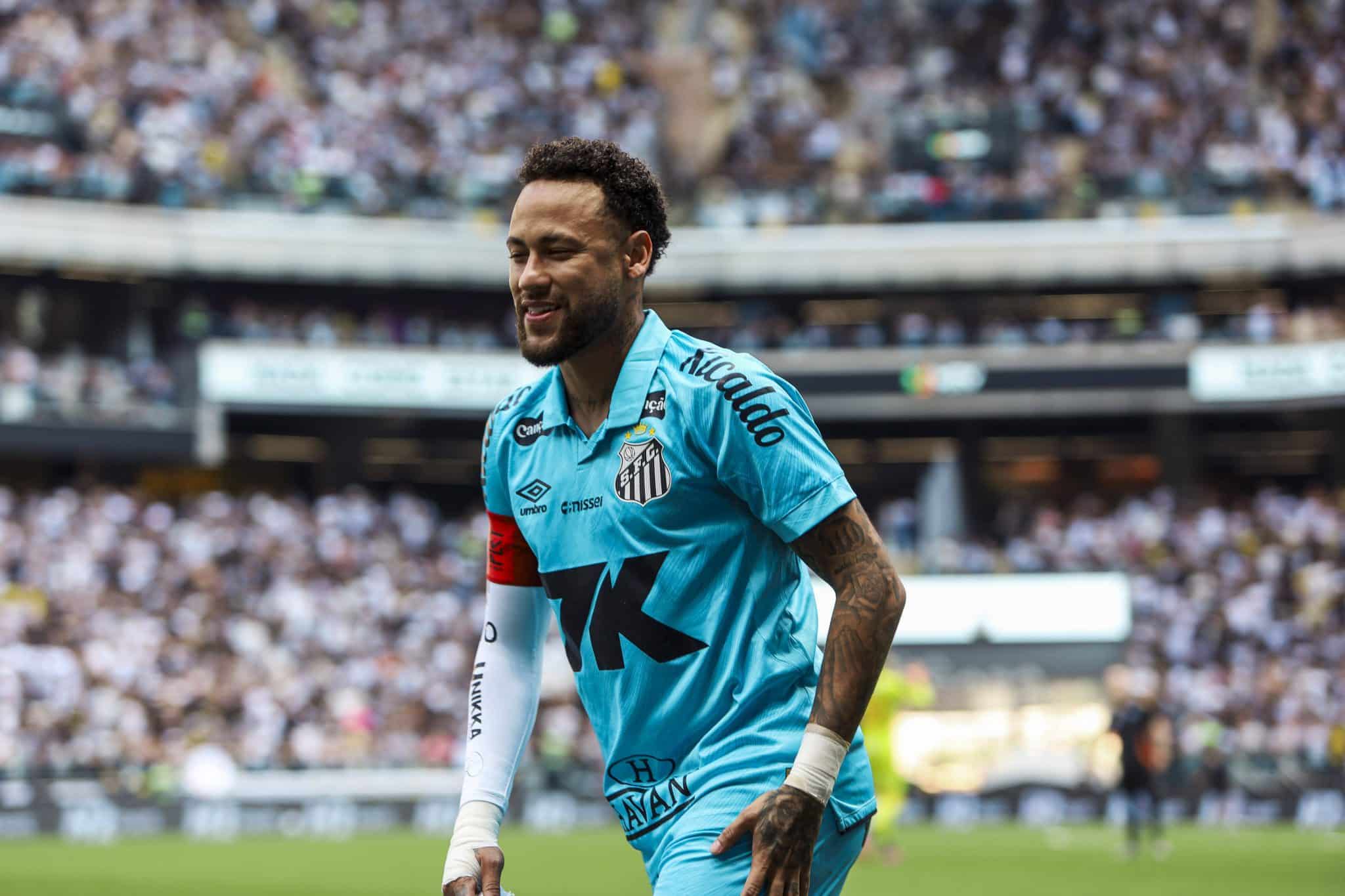 Duelo de besteiras entre Z&eacute; Ivaldo e Lyanco ofusca tarde ruim de Neymar em Galo x Santos