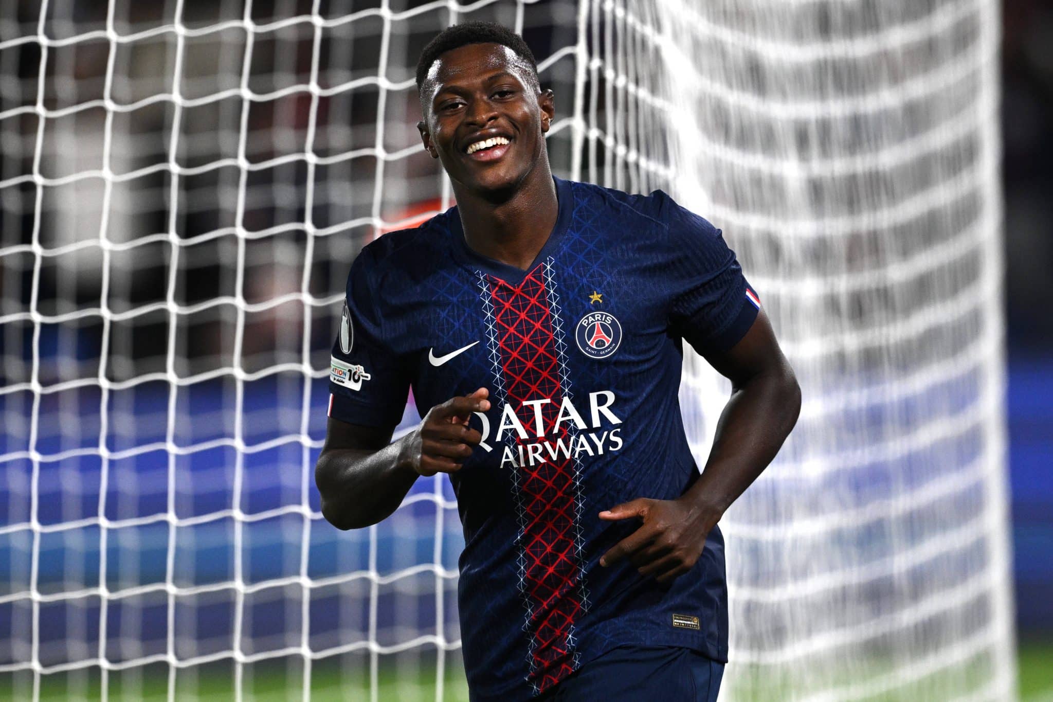 Nuno Mendes em atua&ccedil;&atilde;o pelo Paris Saint-Germain (Foto: IMAGO / Gribaudi/ImagePhoto)