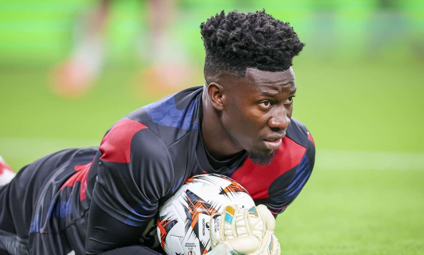 Onana continua momento ruim e desconta frustra&ccedil;&atilde;o em torcedor advers&aacute;rio