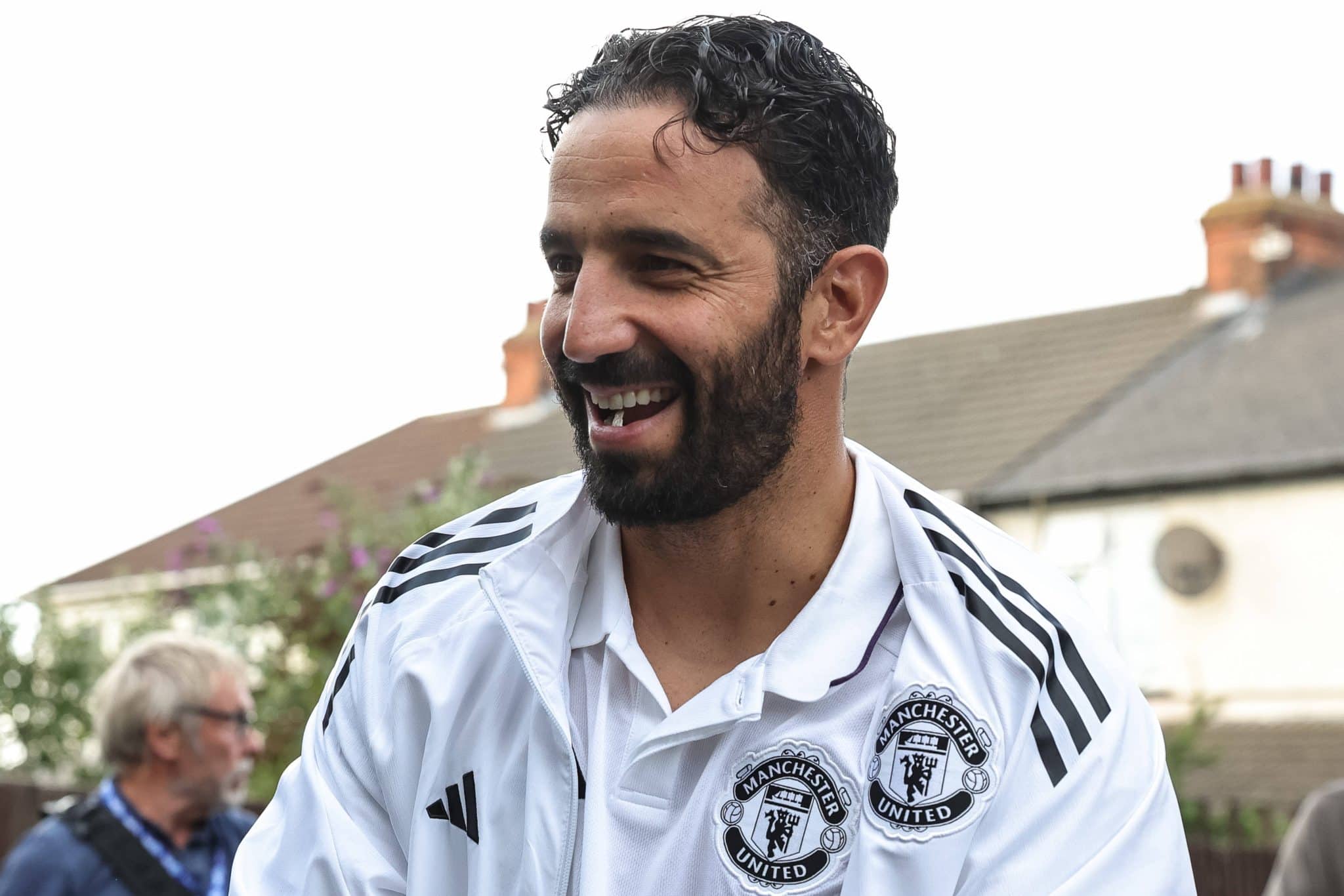 &lsquo;Se n&atilde;o fosse t&atilde;o carism&aacute;tico, j&aacute; teria sido demitido do Manchester United&rsquo;