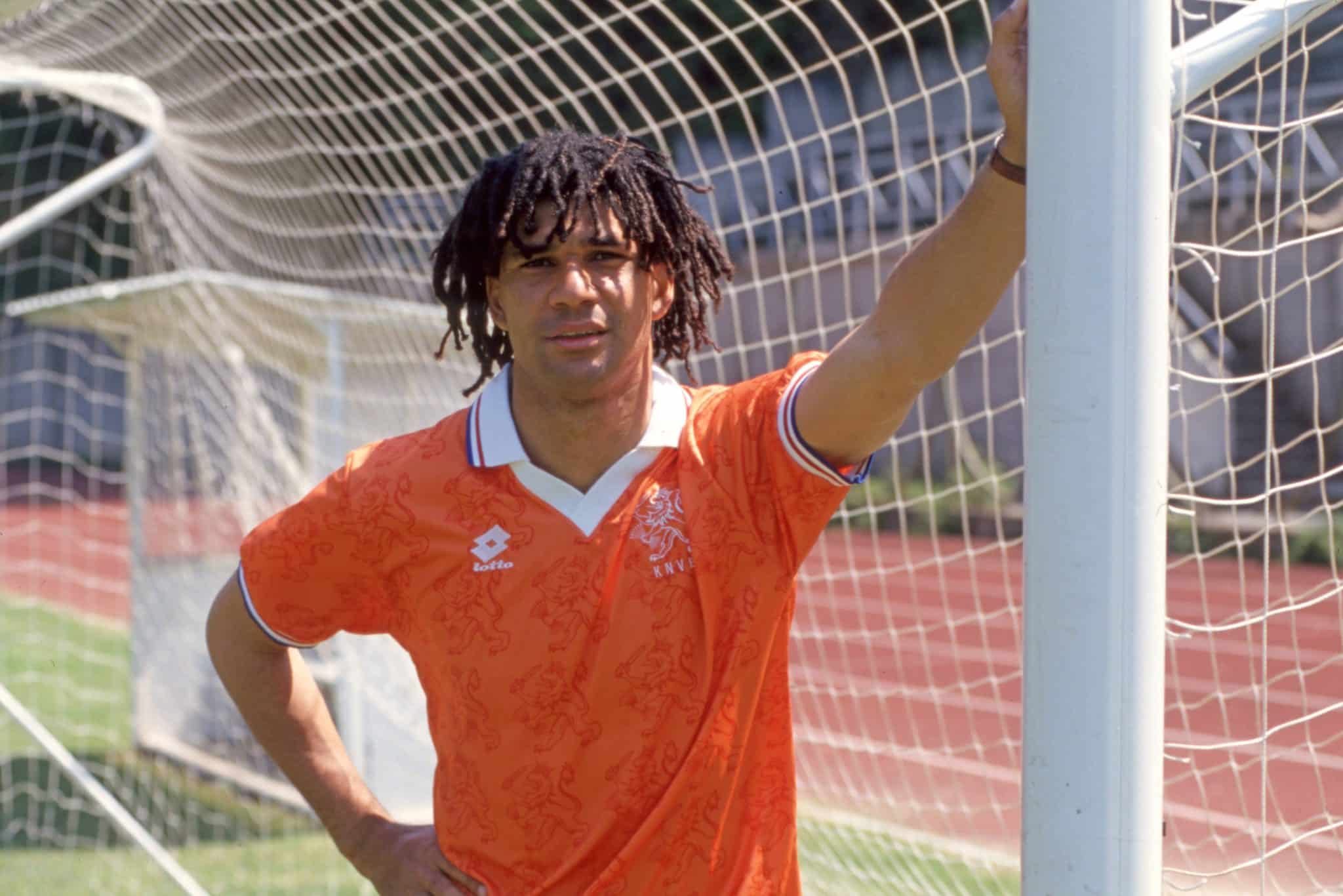Ruud Gullit pela sele&ccedil;&atilde;o neerlandesa no in&iacute;cio dos anos 1990 (Foto: Imago)
