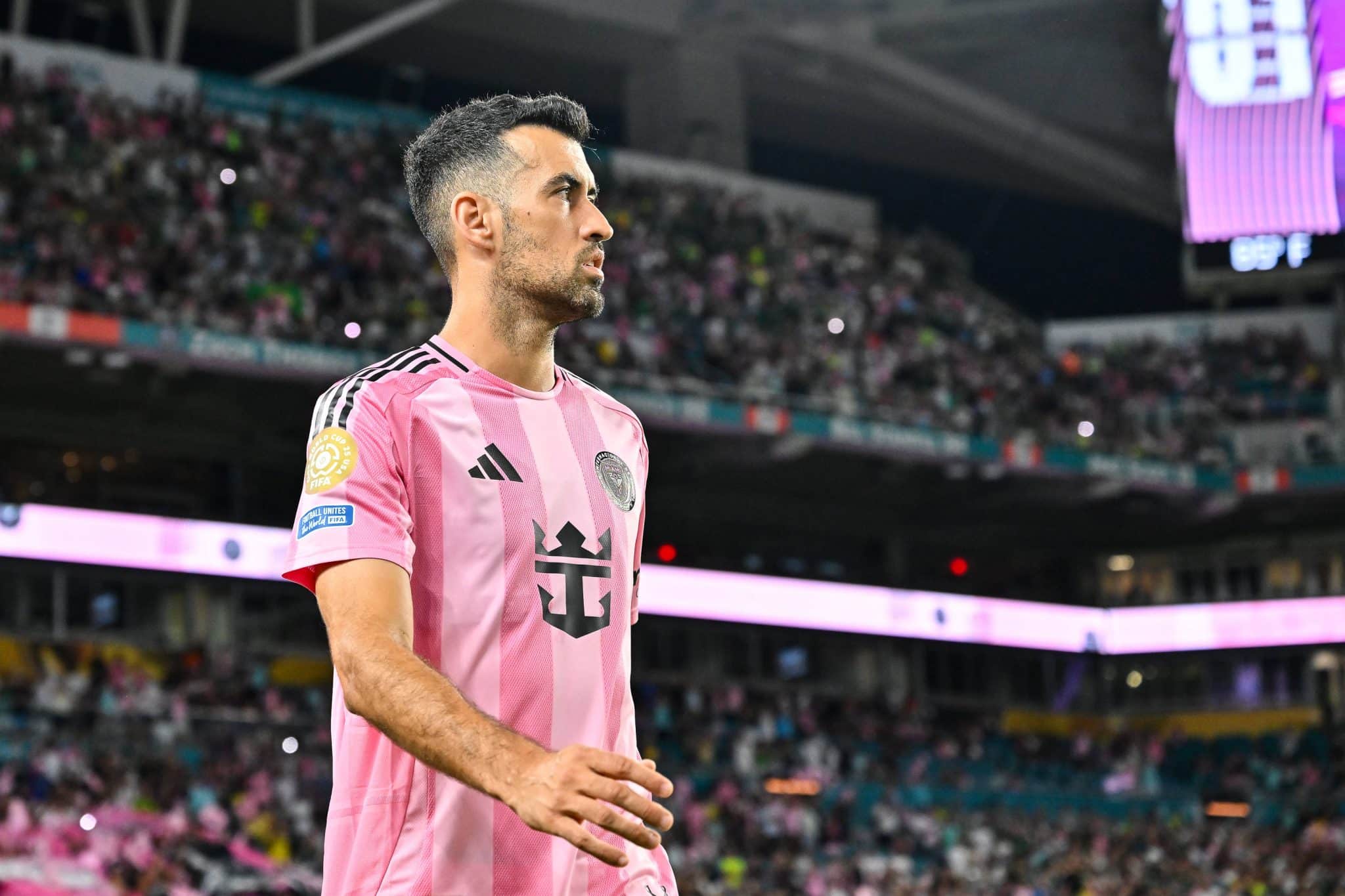 Busquets encaminha aposentadoria e pode ter nova fun&ccedil;&atilde;o no Barcelona