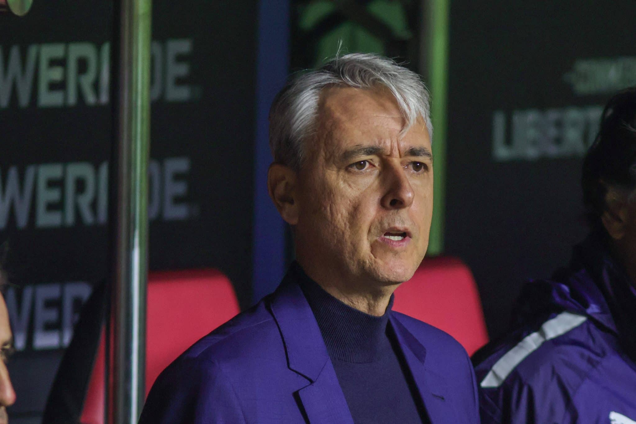 Tiago Nunes, t&eacute;cnico da LDU