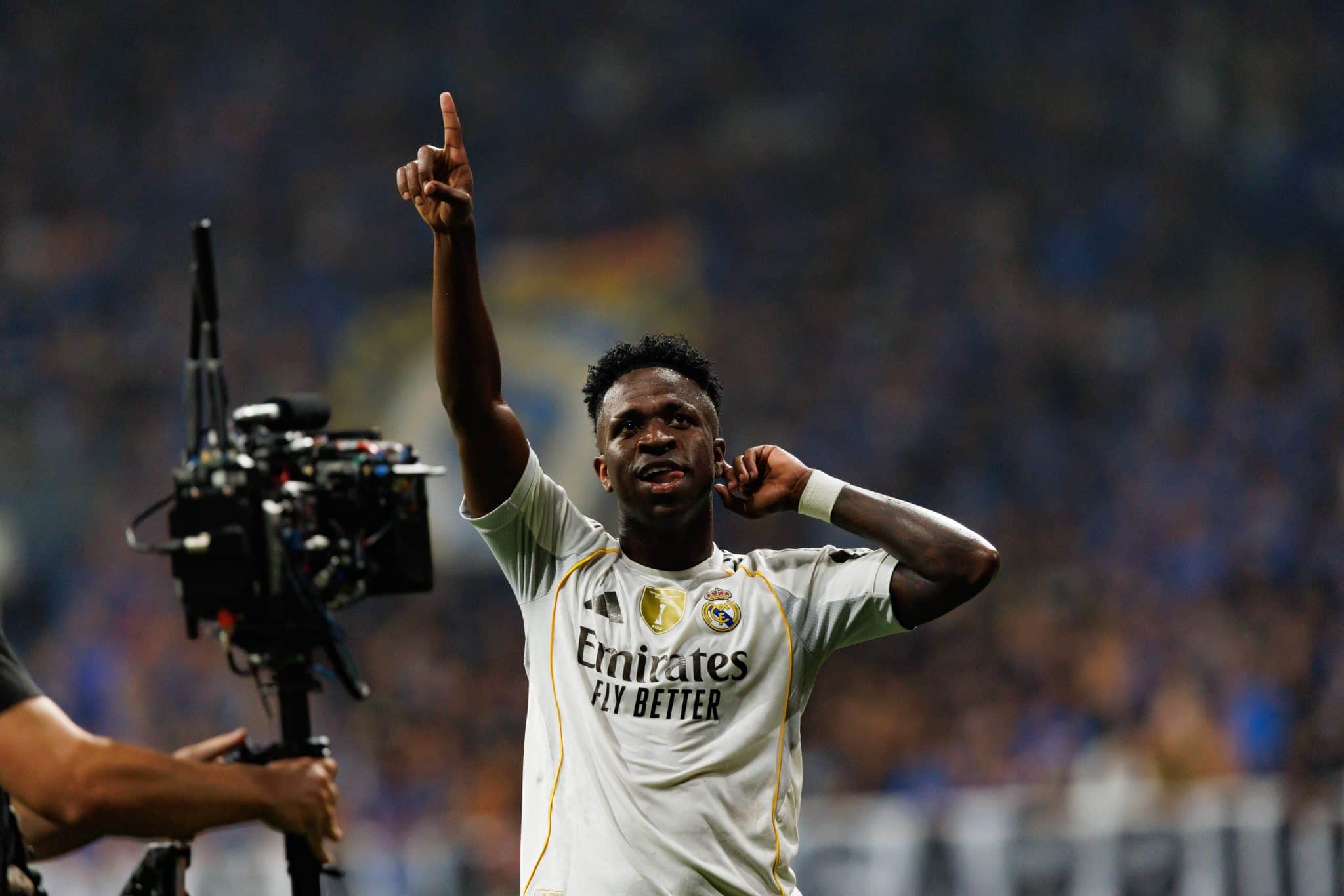 Vinicius Junior celebra gol pelo Real Madrid