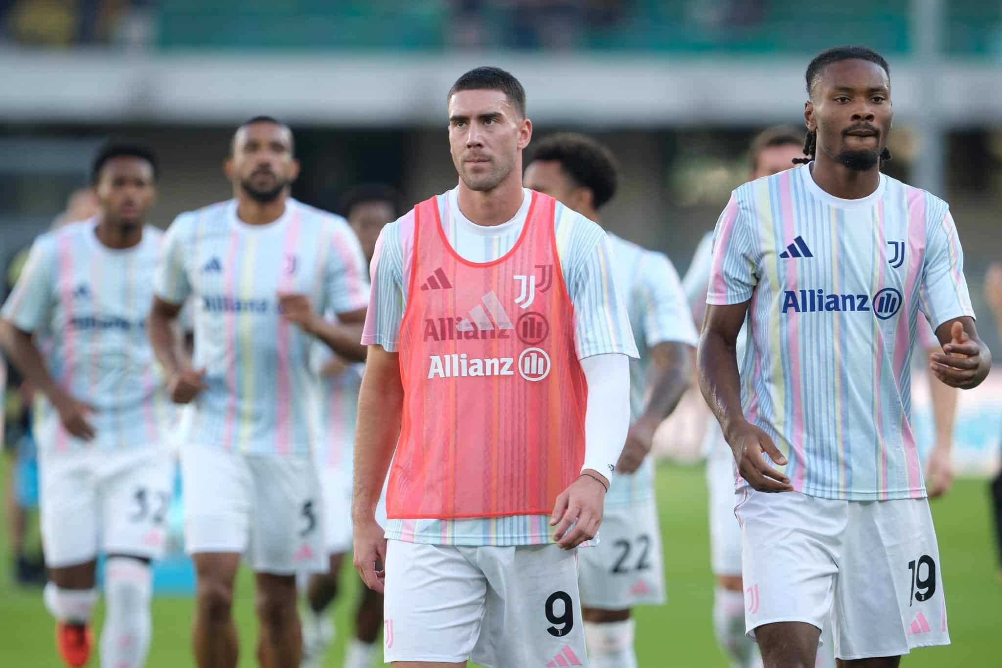 Dusan Vlahovic fez jogo apagado pela Juventus contra o Verona (Foto: IMAGO / NurPhoto)