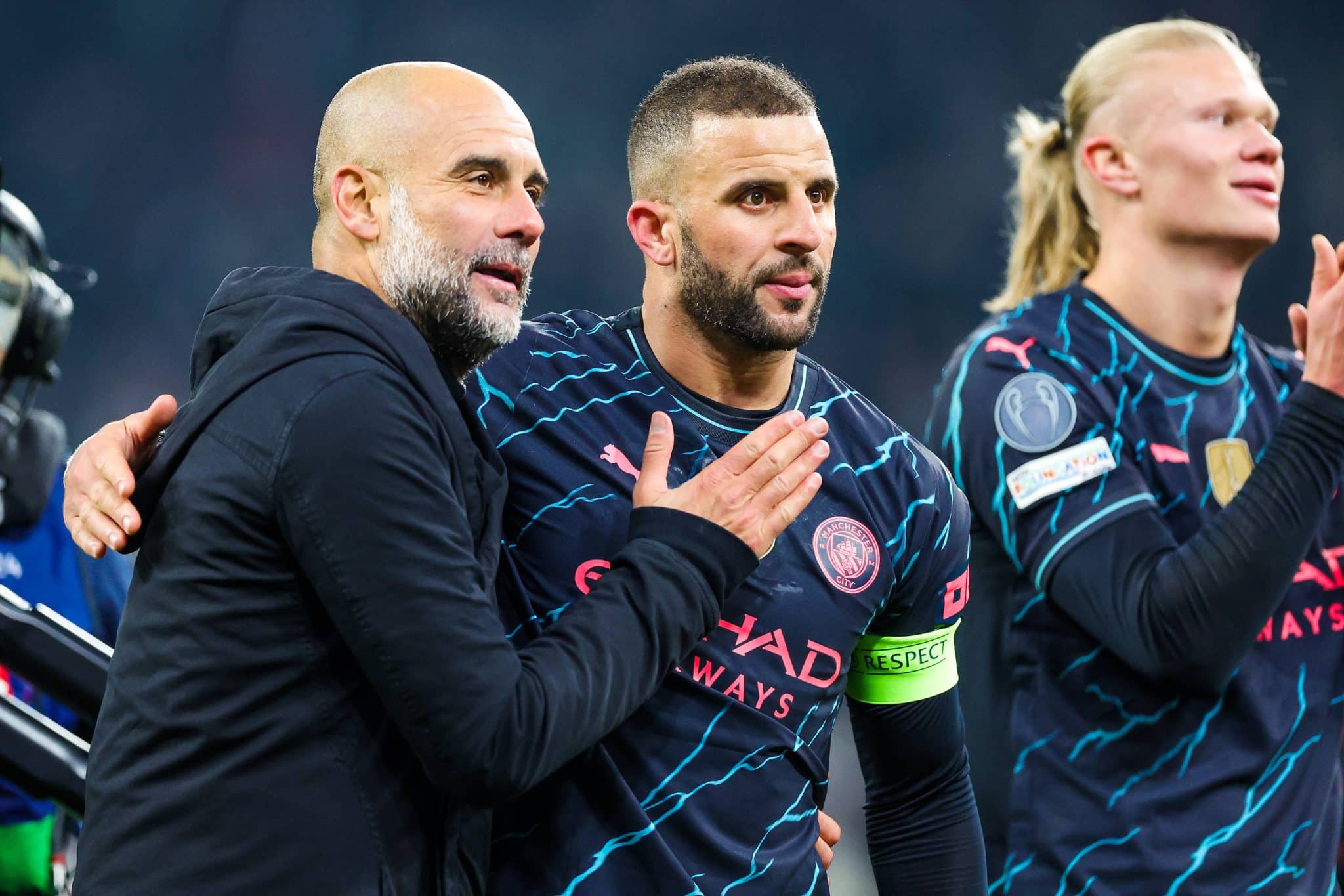 Guardiola e Walker pelo Manchester City (Foto: Imago)