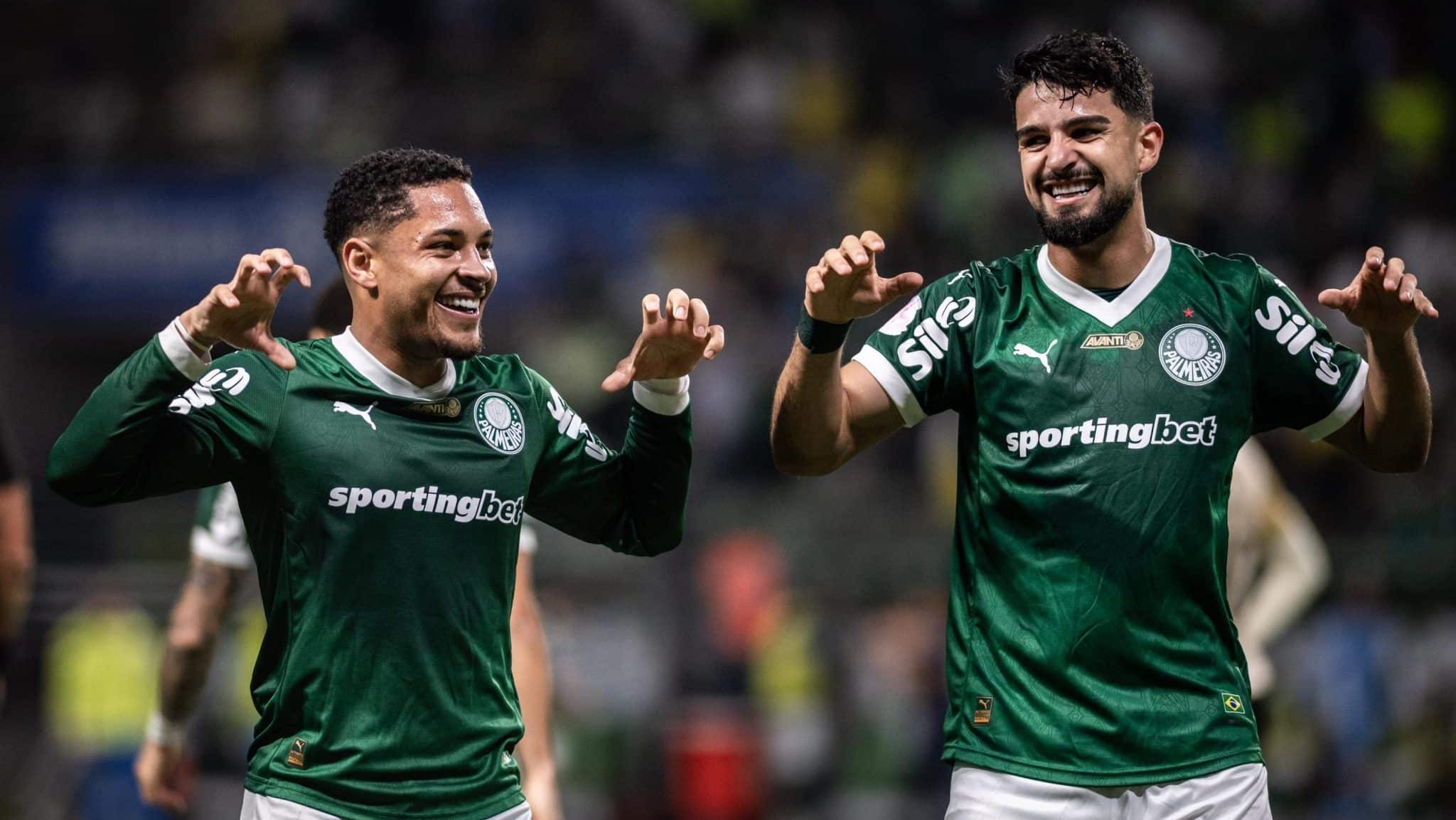 Palmeiras d&aacute; show com grandes hits no come&ccedil;o, destr&oacute;i o Vasco e encerra s&oacute; com lados B