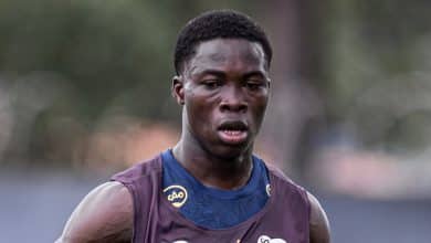 Após contratar volante da Costa do Marfim, Santos faz testes com lateral-esquerdo de Mali