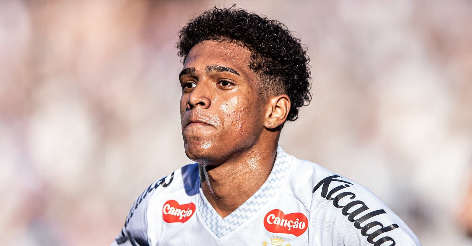 Souza comemorando gol do Santos contra o Botafogo