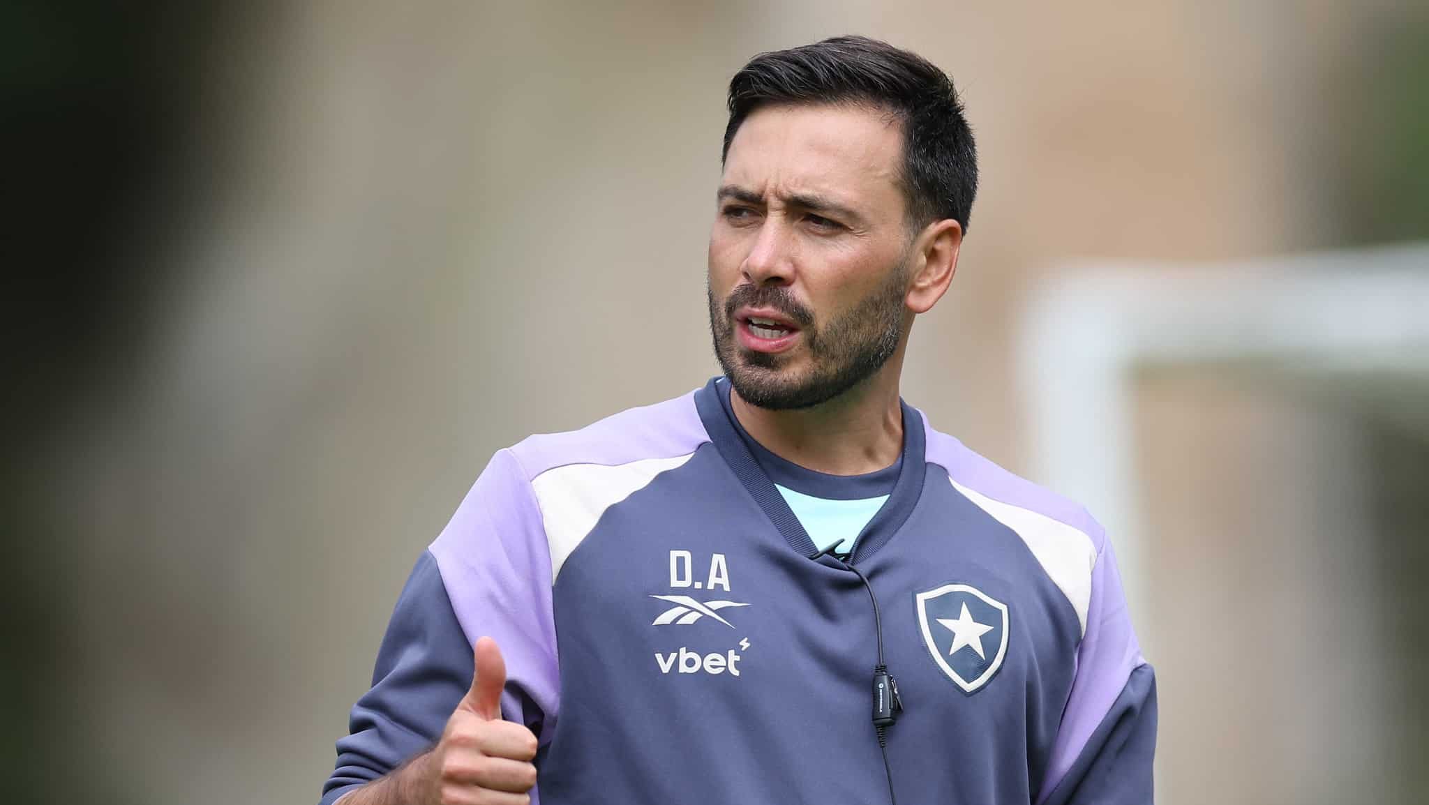 Botafogo sofre com les&otilde;es, mas deve ter tr&ecirc;s retornos ap&oacute;s Data Fifa