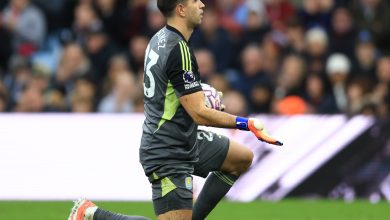 Dibu Mart&iacute;nez justifica status elevado no Aston Villa e frustra planos do Manchester City