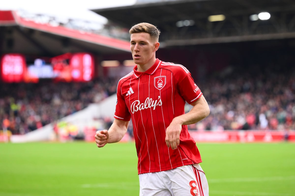 Manchester United tem concorr&ecirc;ncia de rival por &lsquo;potencial substituto de Casemiro&rsquo;