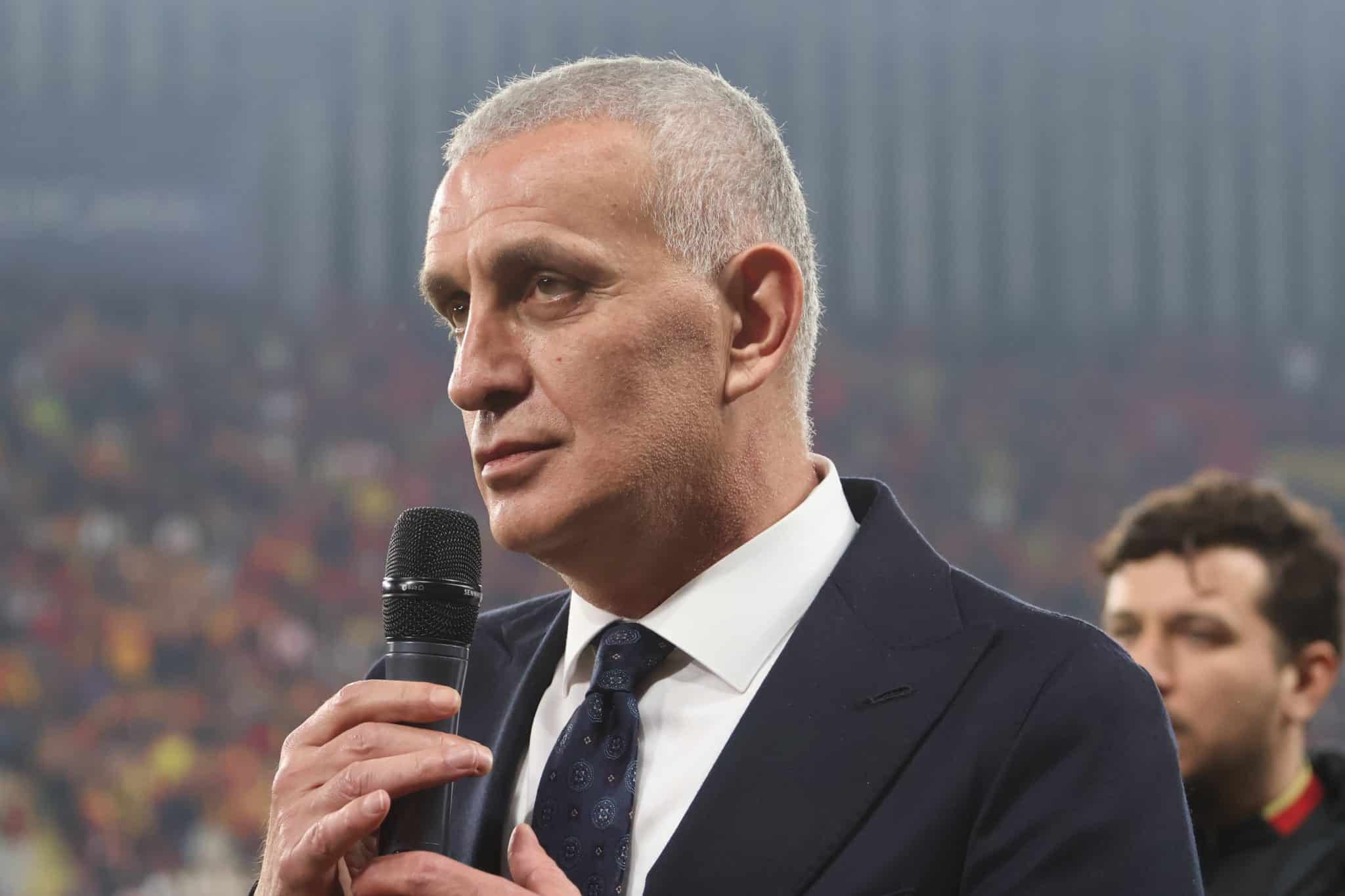 Ibrahim Haciosmanoglu, presidente da Federa&ccedil;&atilde;o Turca de Futebol