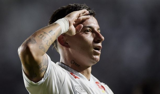 Obriga&ccedil;&atilde;o de compra por Barreal pode virar dilema para o Santos em reta final de Brasileiro