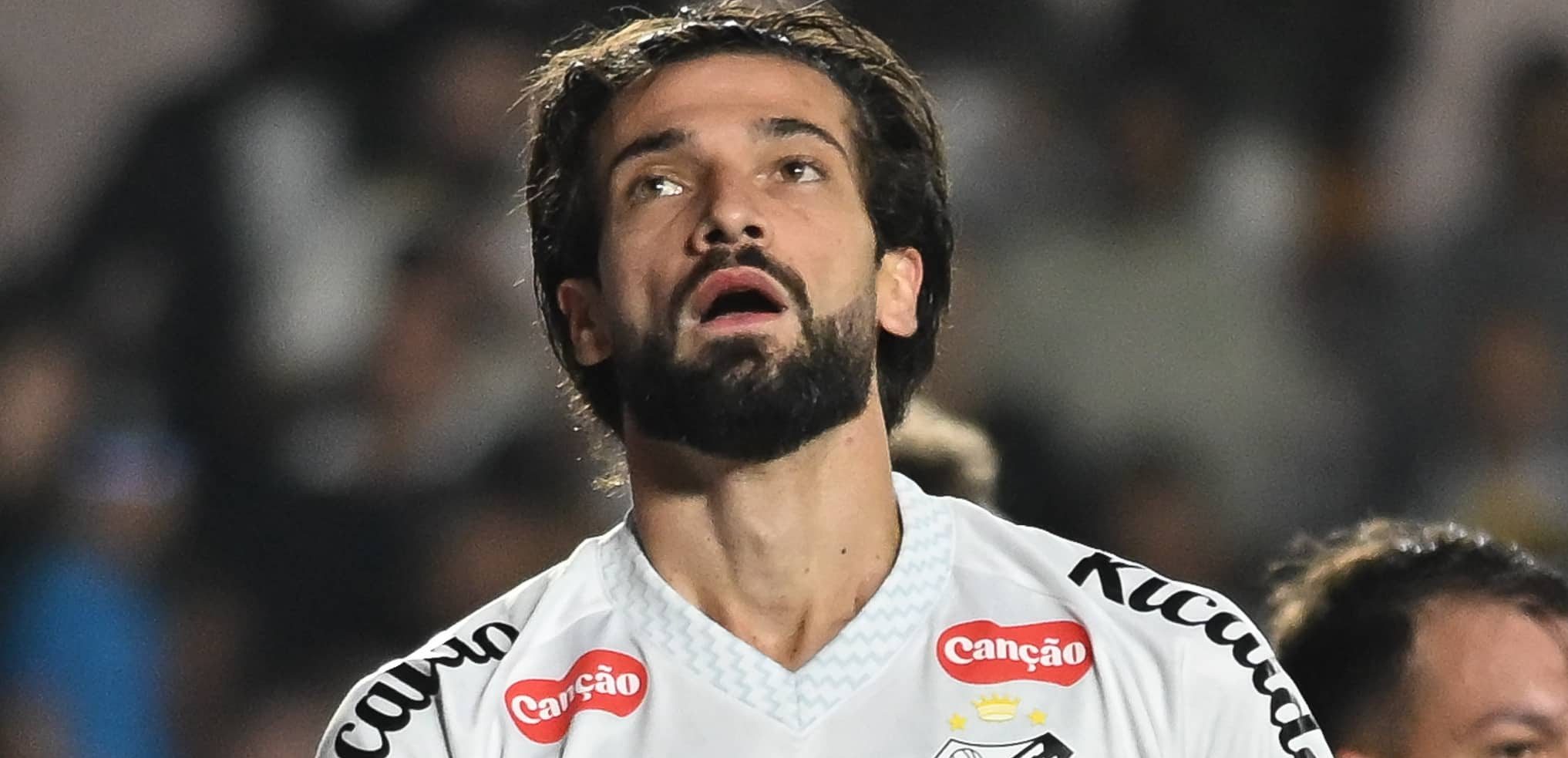 Diante do Vit&oacute;ria, Santos mostra que &eacute; um time com s&eacute;rios problemas de bipolaridade