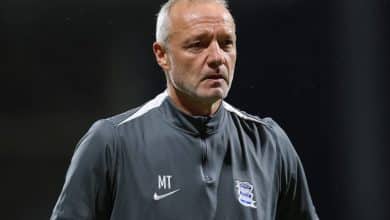 Como um ex-atacante alem&atilde;o fez hist&oacute;ria como goleiro da Irlanda do Norte