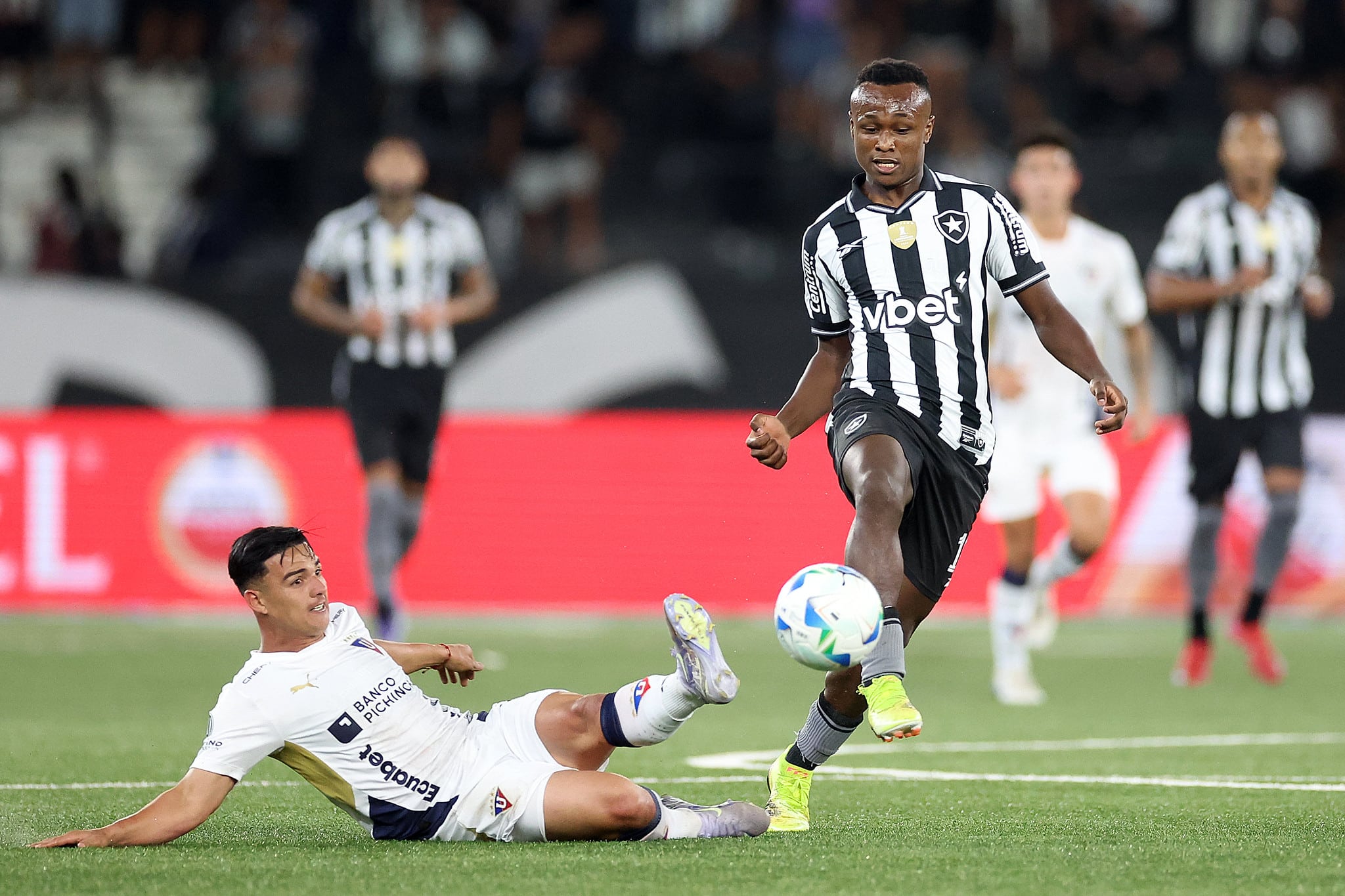 Nathan Fernandes deve voltar at&eacute; o fim de outubro (Foto: Vitor Silva/BFR)