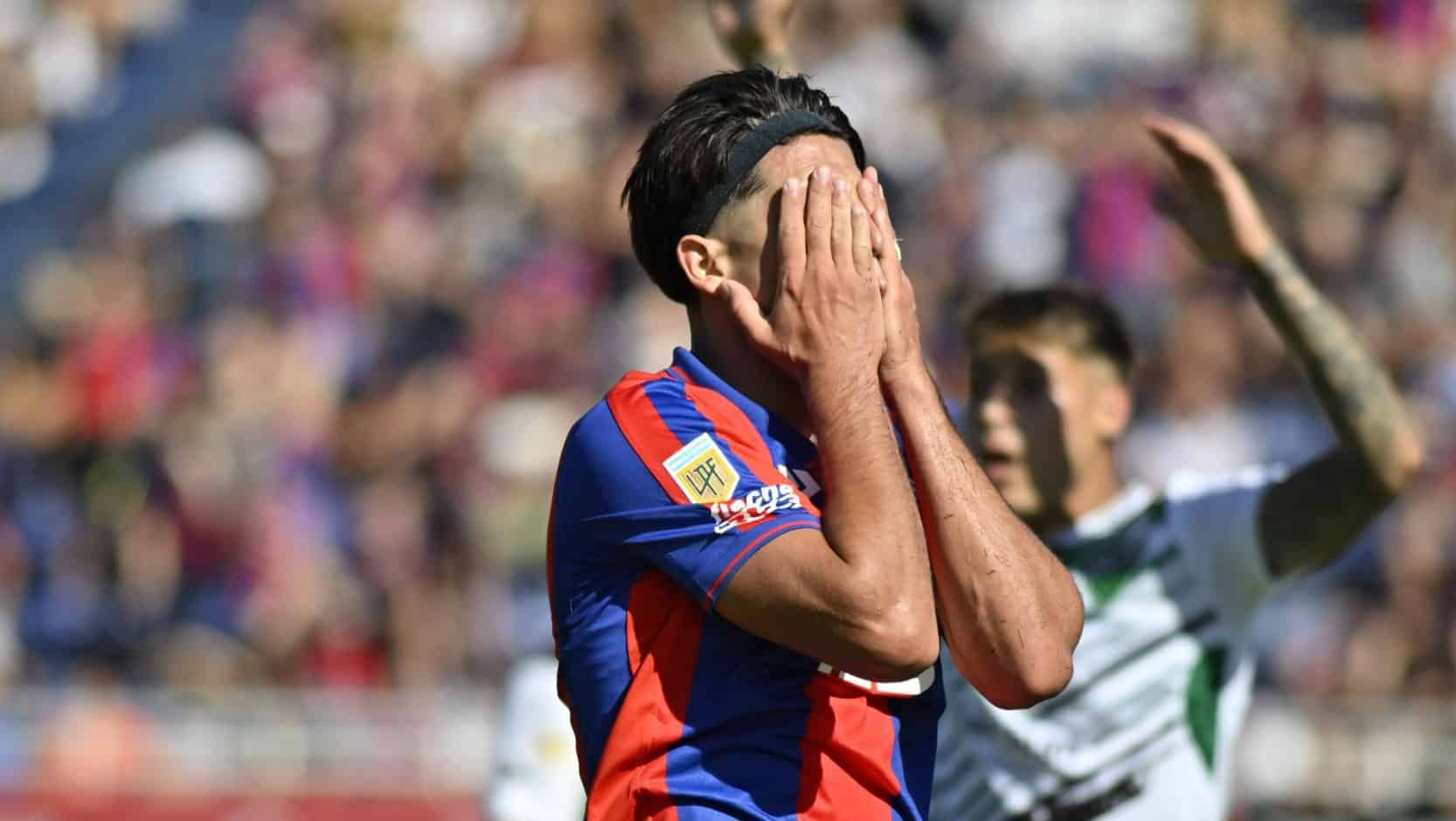 D&iacute;vida, gest&atilde;o pol&ecirc;mica e &lsquo;muita frustra&ccedil;&atilde;o&rsquo; da torcida: A crise que afunda o San Lorenzo