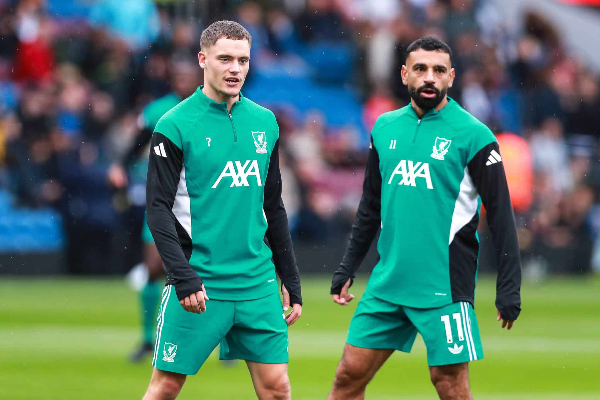 Wirtz e Salah antes de jogo do Liverpool