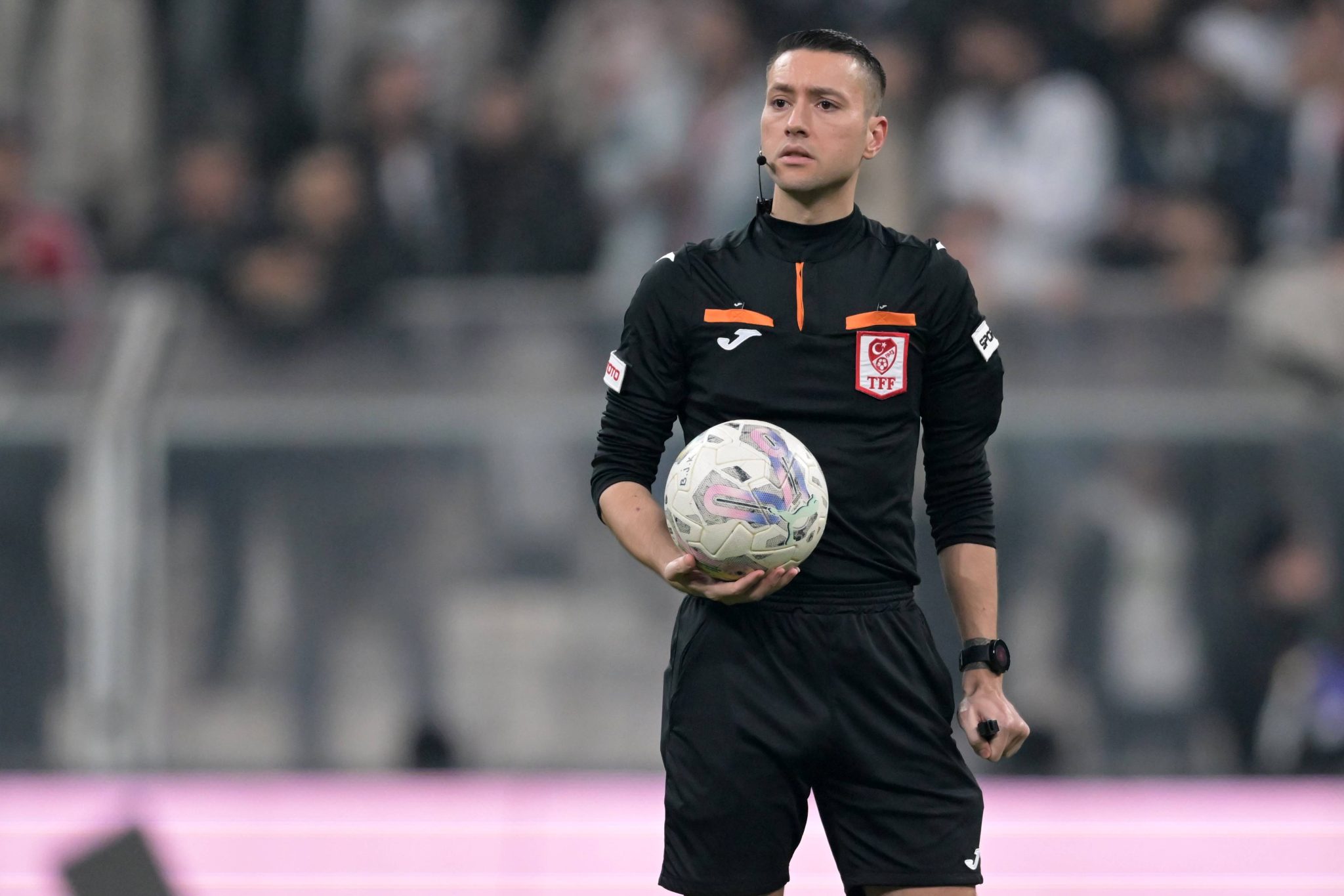 Federa&ccedil;&atilde;o Turca toma primeiras decis&otilde;es contra &aacute;rbitros envolvidos em apostas