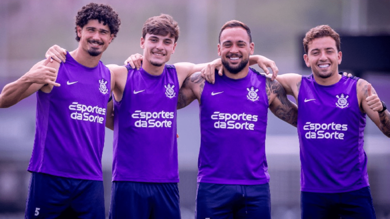 Andr&eacute; Ramalho, Breno Bidon, Maycon e Ryan durante treino do Corinthians (Foto: Rodrigo Coca/Ag.Corinthians)