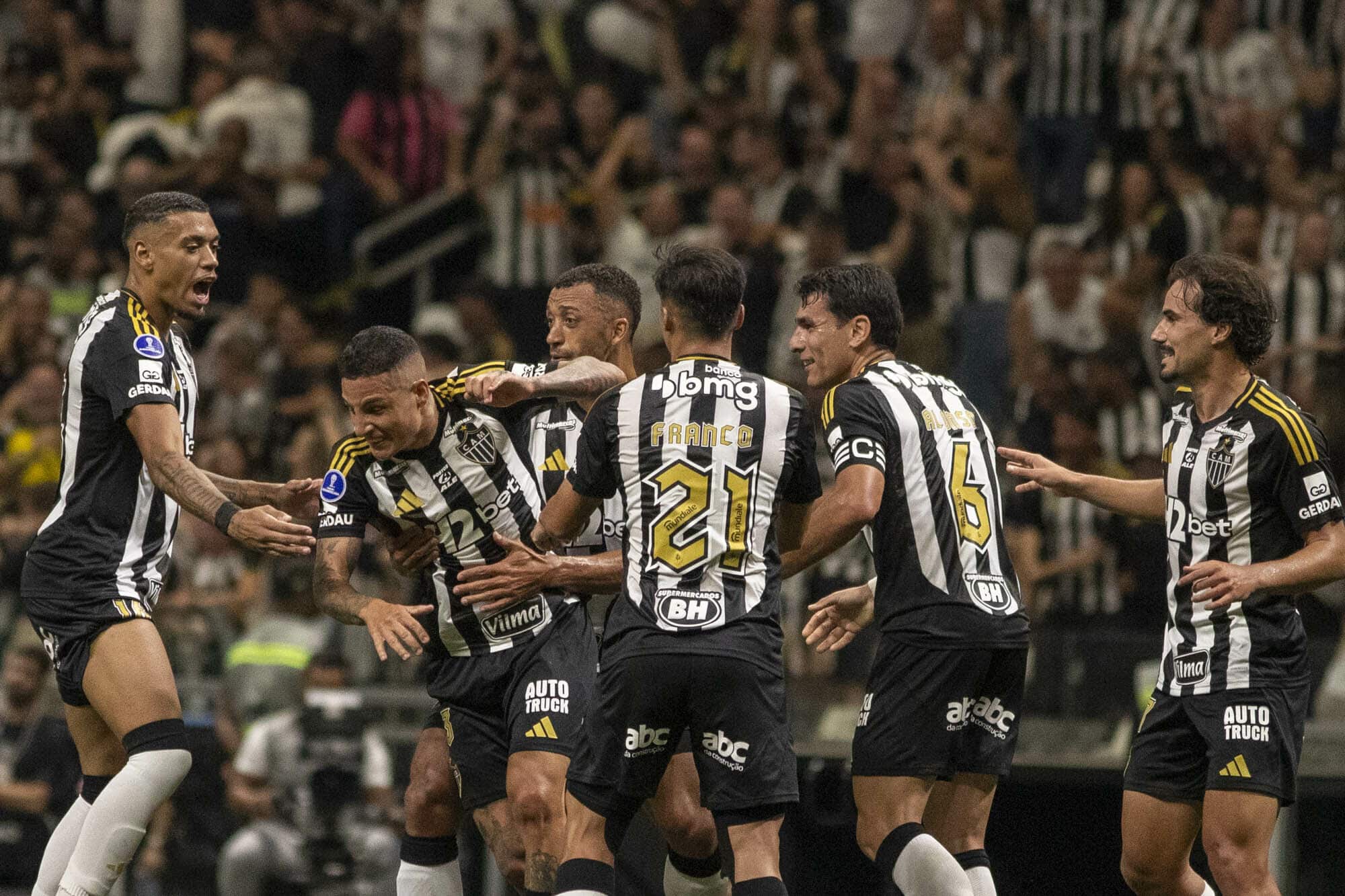 Guilherme Arana marcou o primeiro gol do Atl&eacute;tico na noite 