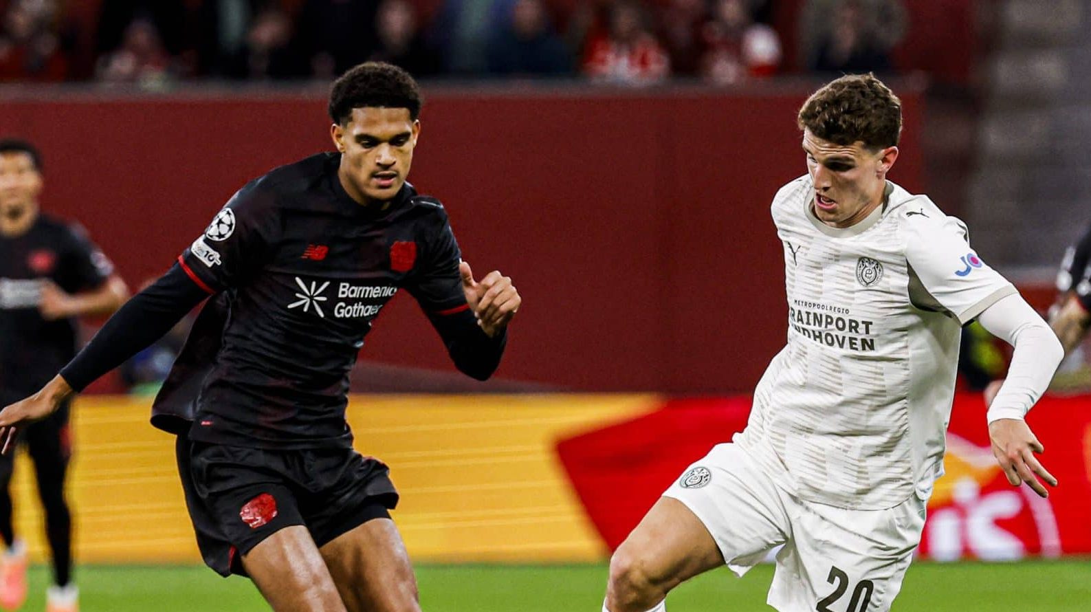 Alto investimento do Leverkusen n&atilde;o reflete na Champions e quem salva &eacute; jovem &lsquo;barato&rsquo;