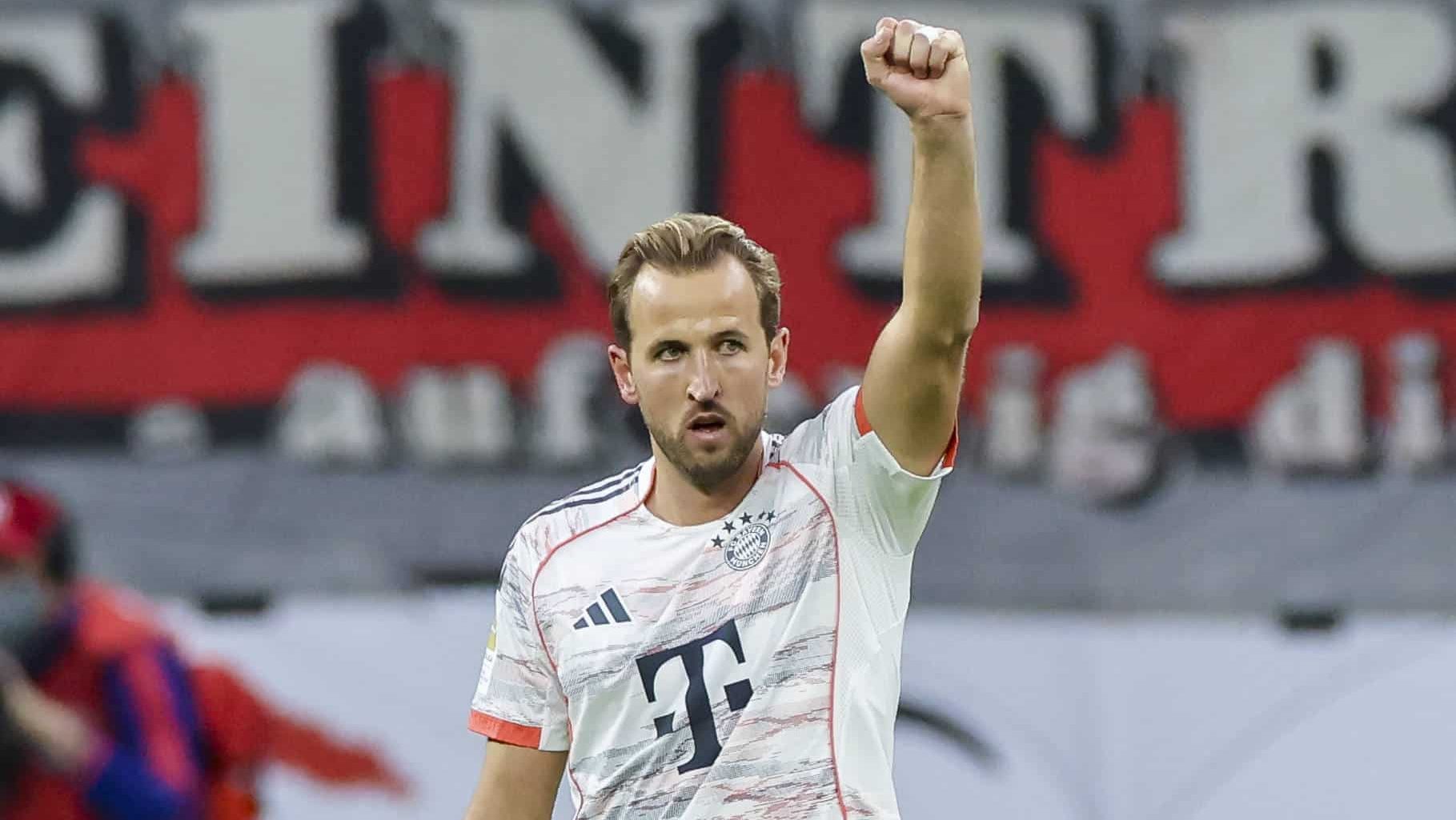 Harry Kane: &lsquo;Ele &eacute; fant&aacute;stico, n&atilde;o apenas taticamente, mas tamb&eacute;m como pessoa&rsquo;