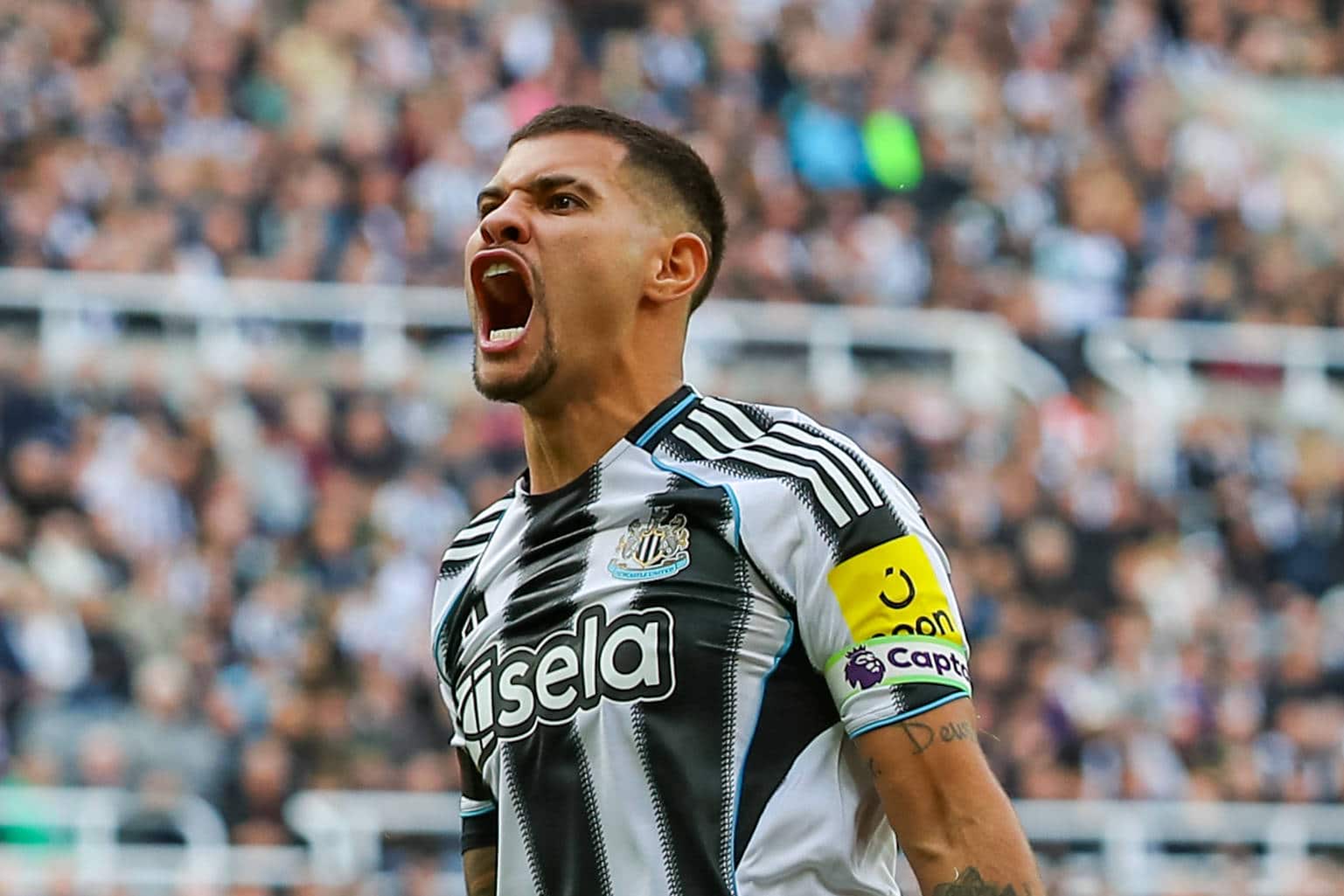 Gola&ccedil;o de Bruno Guimar&atilde;es e mais: Como foram os brasileiros na rodada da Premier League