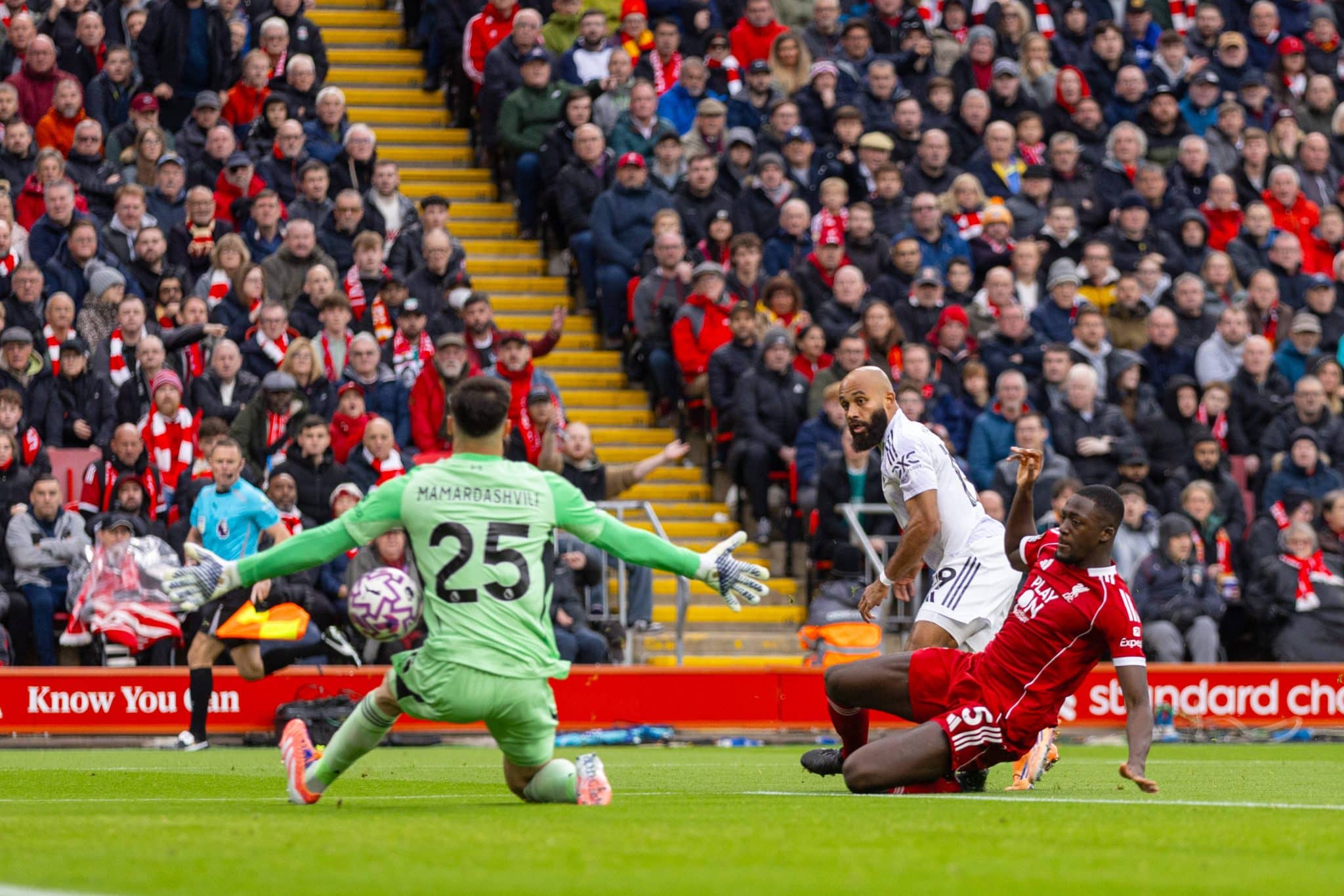 Bryan Mbeumo marcou em Liverpool x Manchester United (Foto: Imago)
