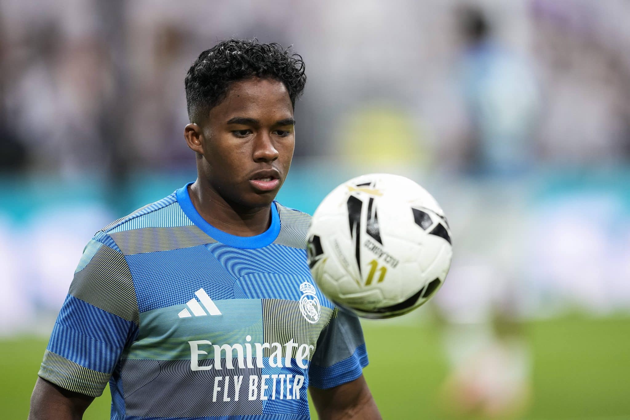 Endrick durante treino do Real Madrid