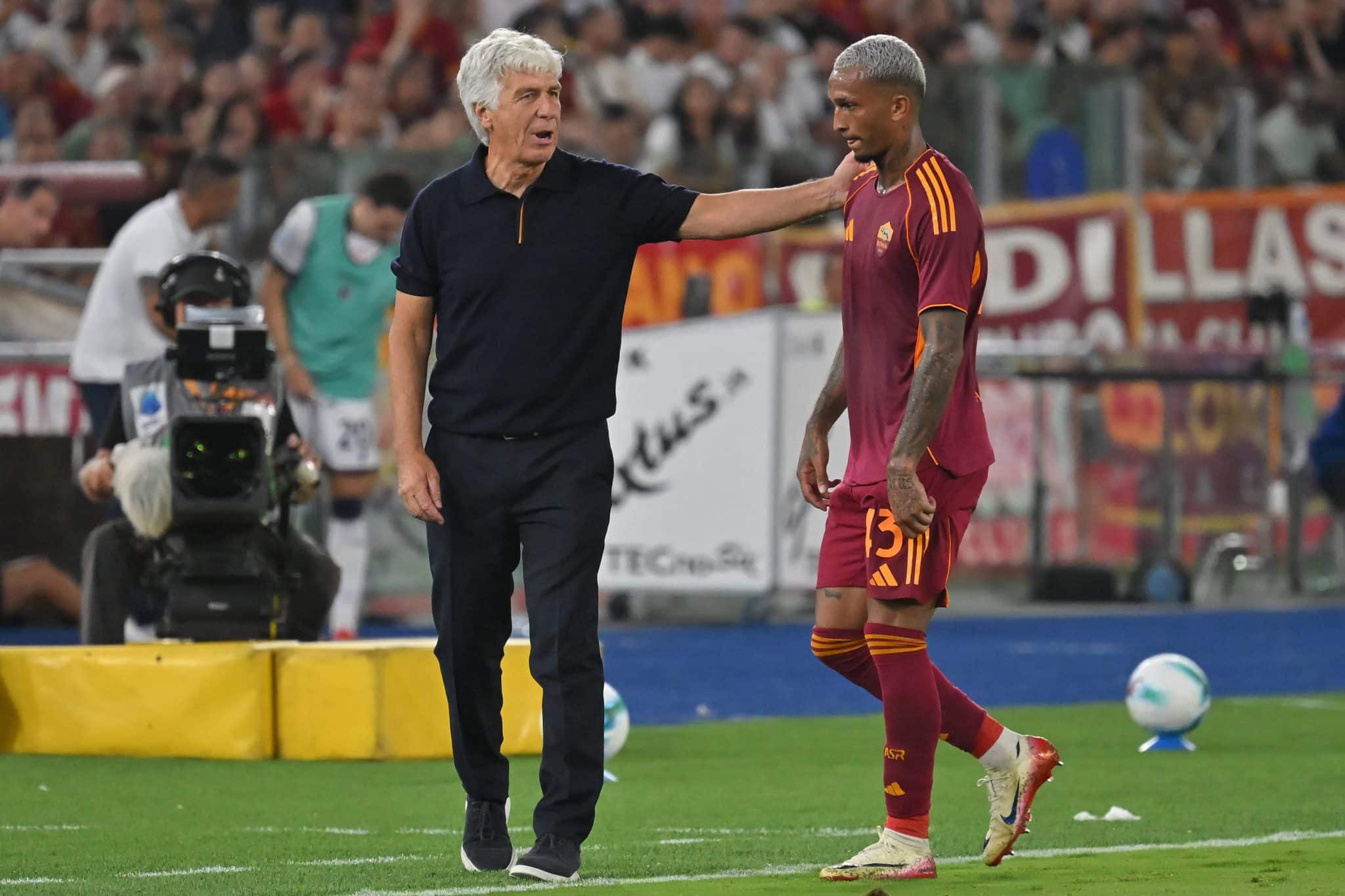 Gasperini e Wesley em jogo da Roma