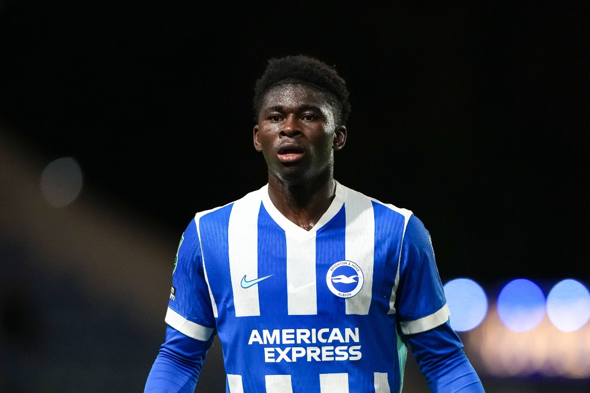 Dono do Brighton explica recusa ao Manchester United por venda de destaque do meio-campo