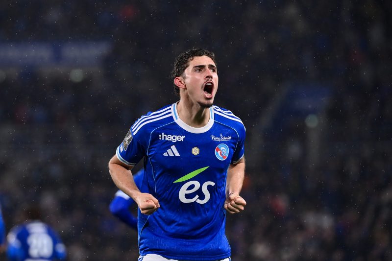 Quem é o argentino da Ligue 1 que ameaça Kane, Mbappé e Haaland em briga pela Chuteira de Ouro