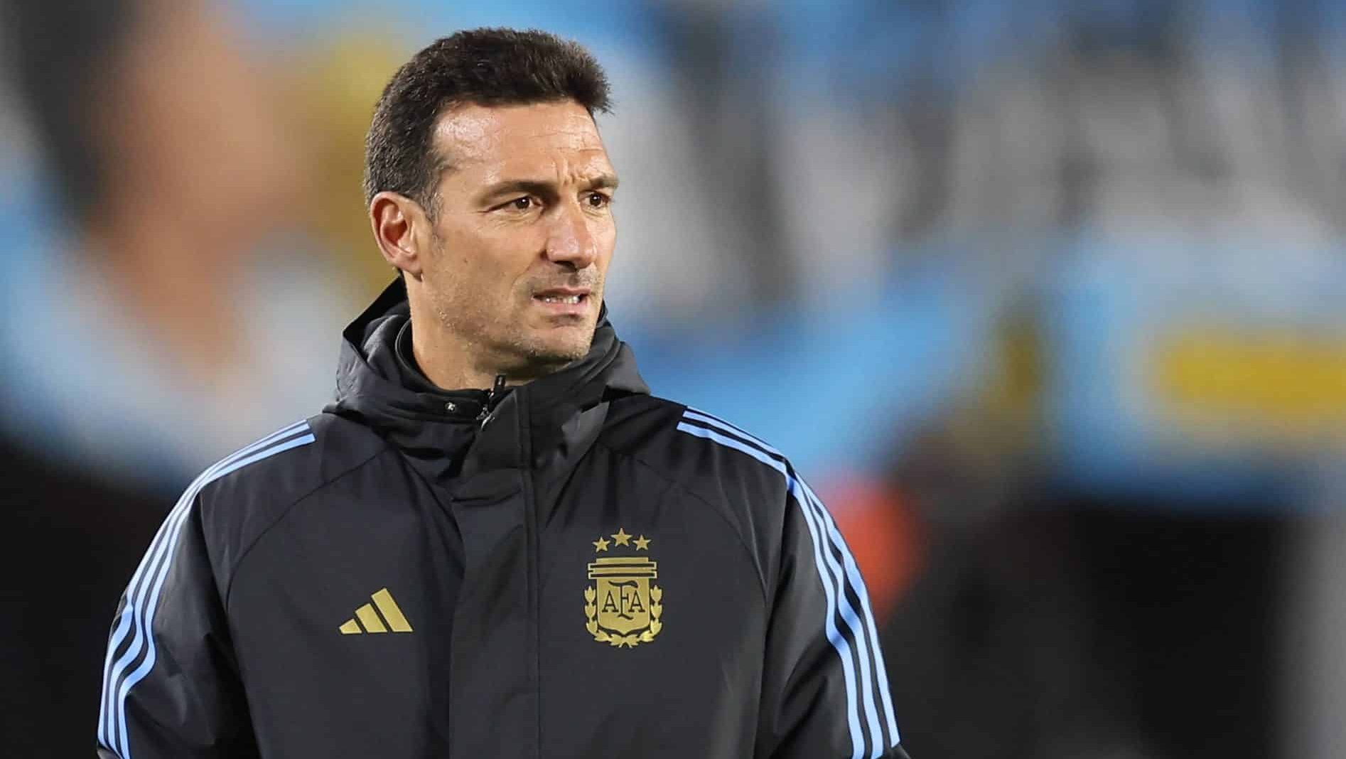 Scaloni rebate empres&aacute;rio sobre chance de jogador trocar Argentina por sele&ccedil;&atilde;o europeia