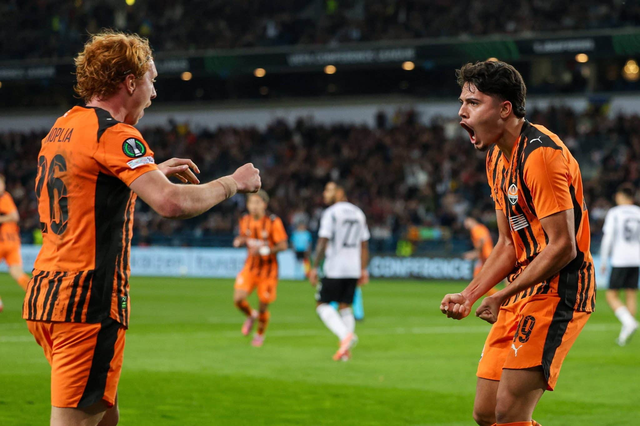 Luca Meirelles j&aacute; tem dois gols pelo Shakhtar