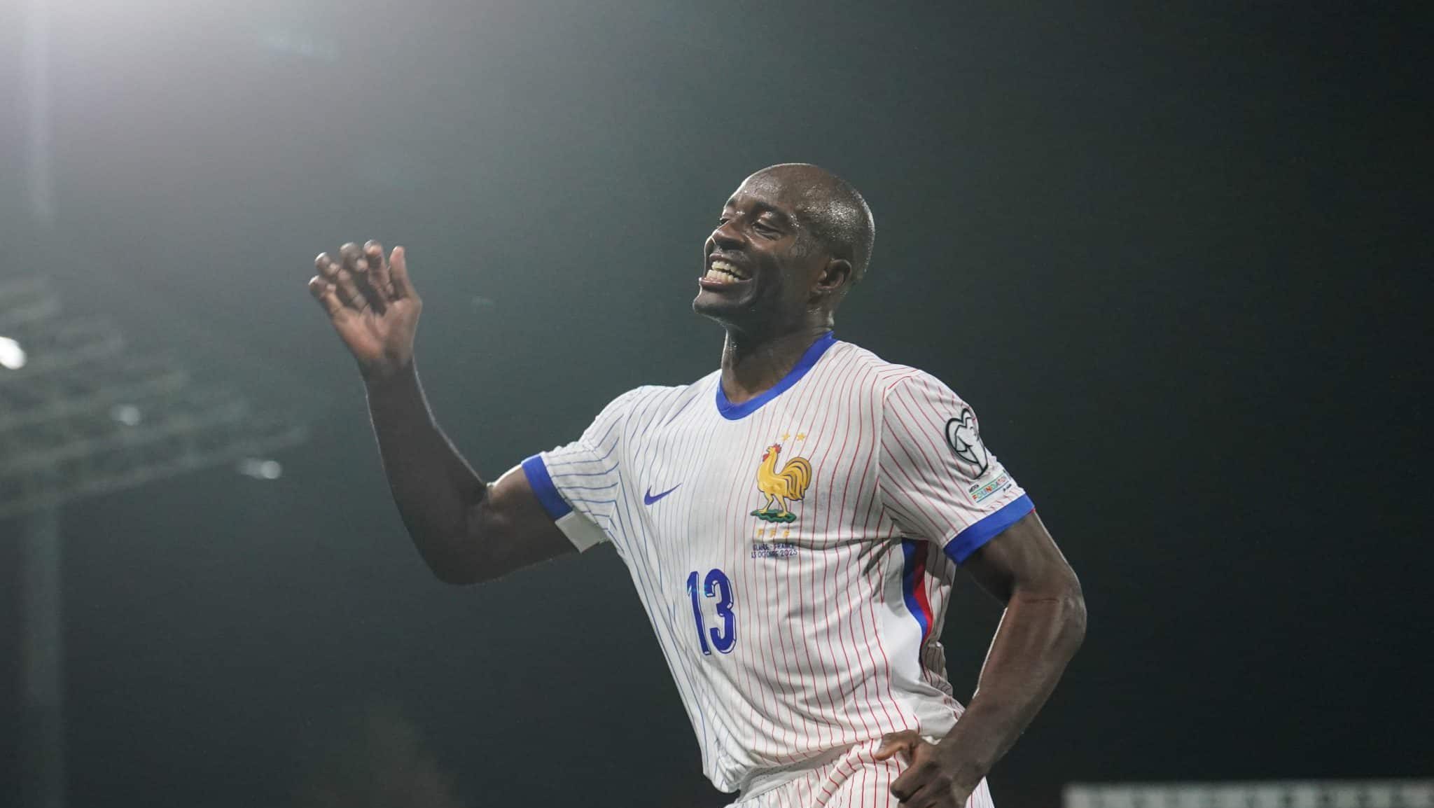 Mateta comemora gol da sele&ccedil;&atilde;o francesa