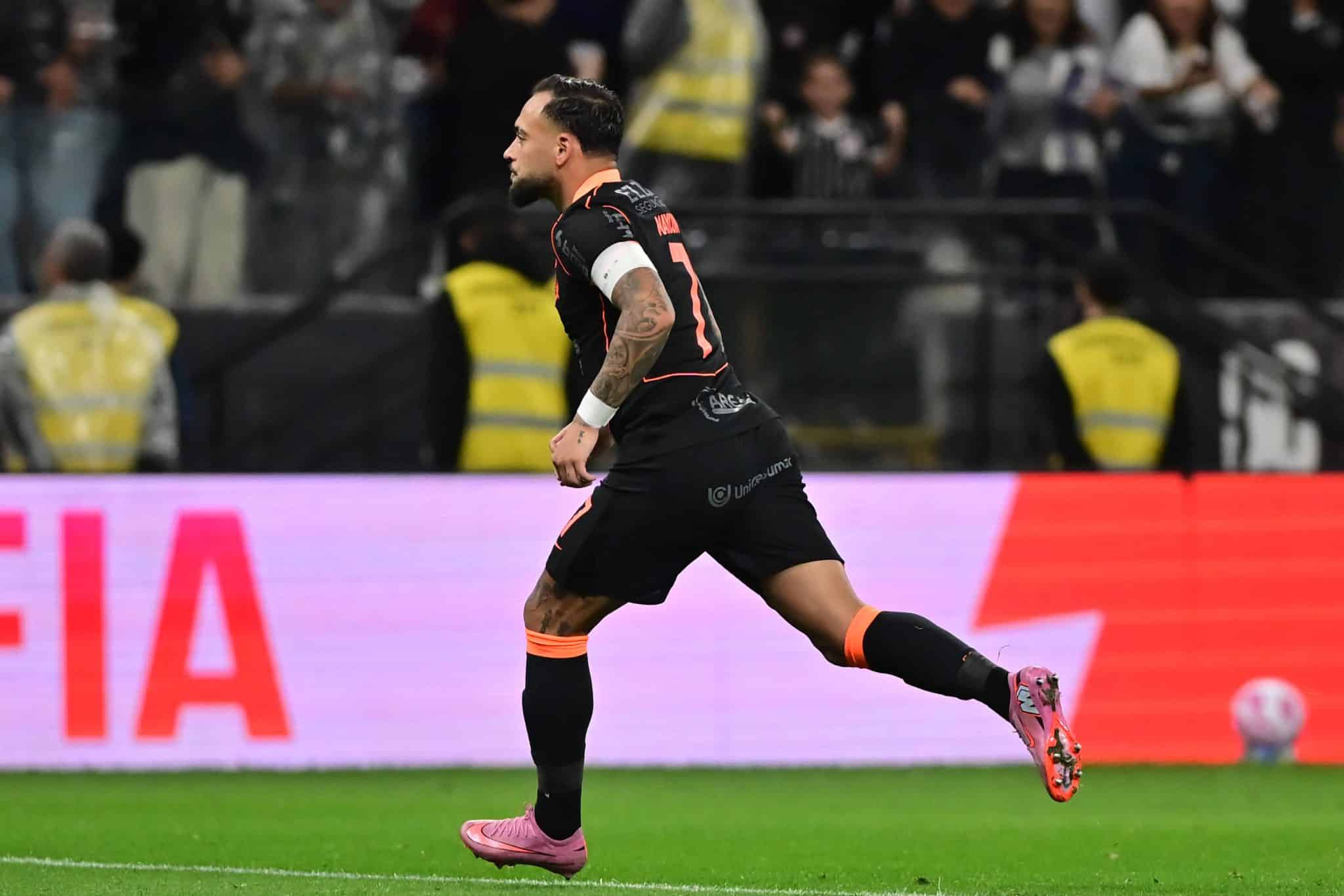 Da celebra&ccedil;&atilde;o ao al&iacute;vio: Corinthians celebra duas vit&oacute;rias e uma boa not&iacute;cia em Itaquera