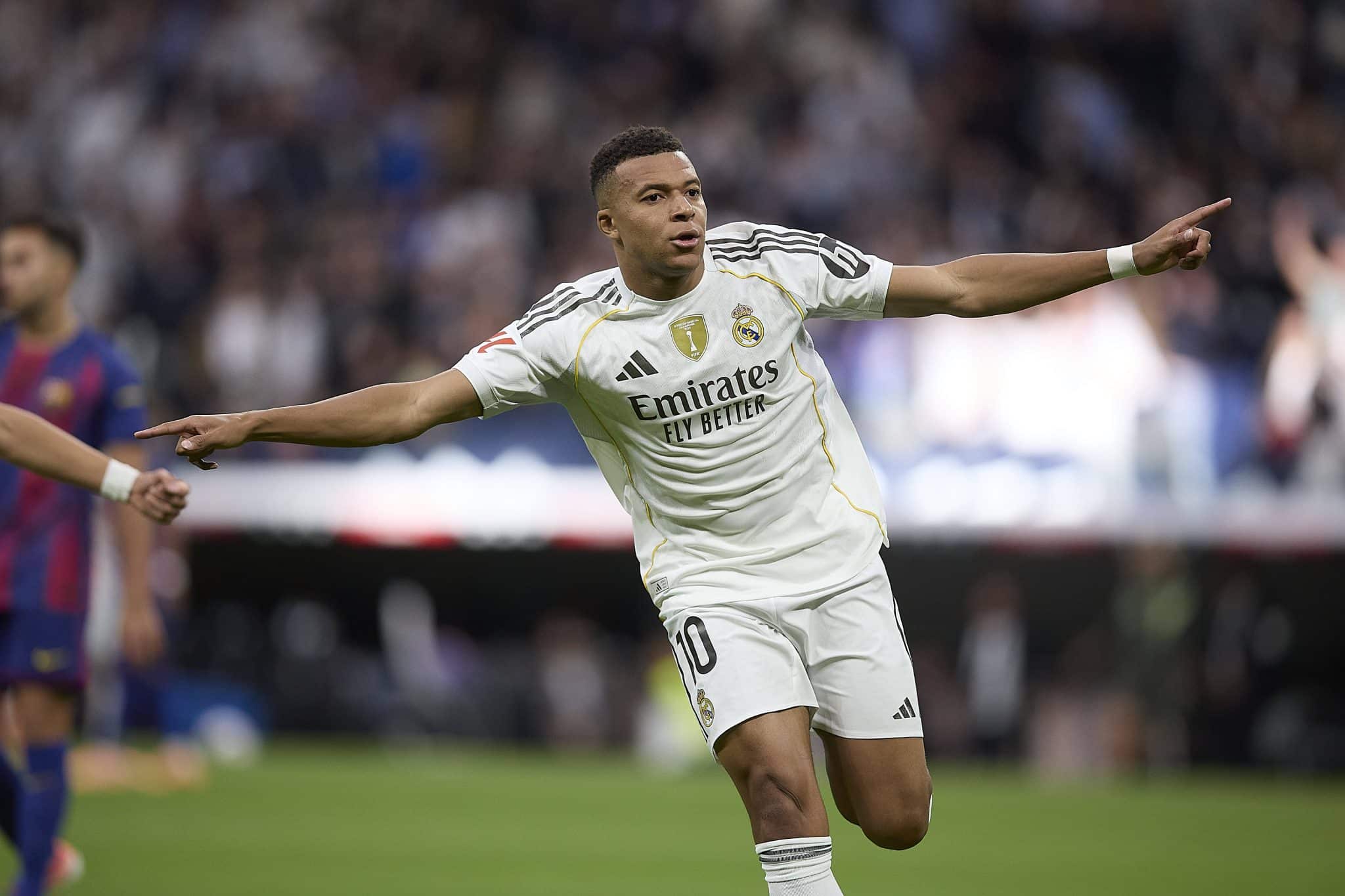 Mbapp&eacute; comemora gol do Real Madrid