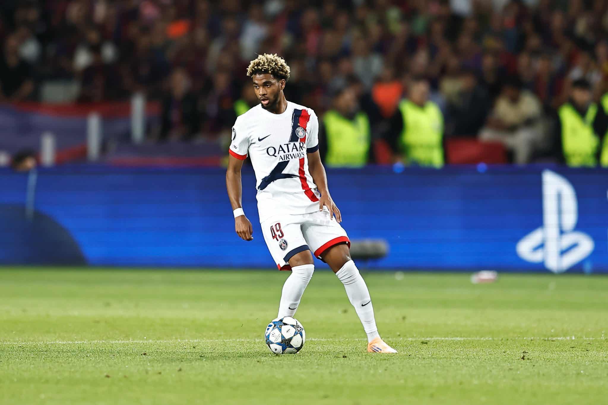 Mbaye em a&ccedil;&atilde;o pelo PSG